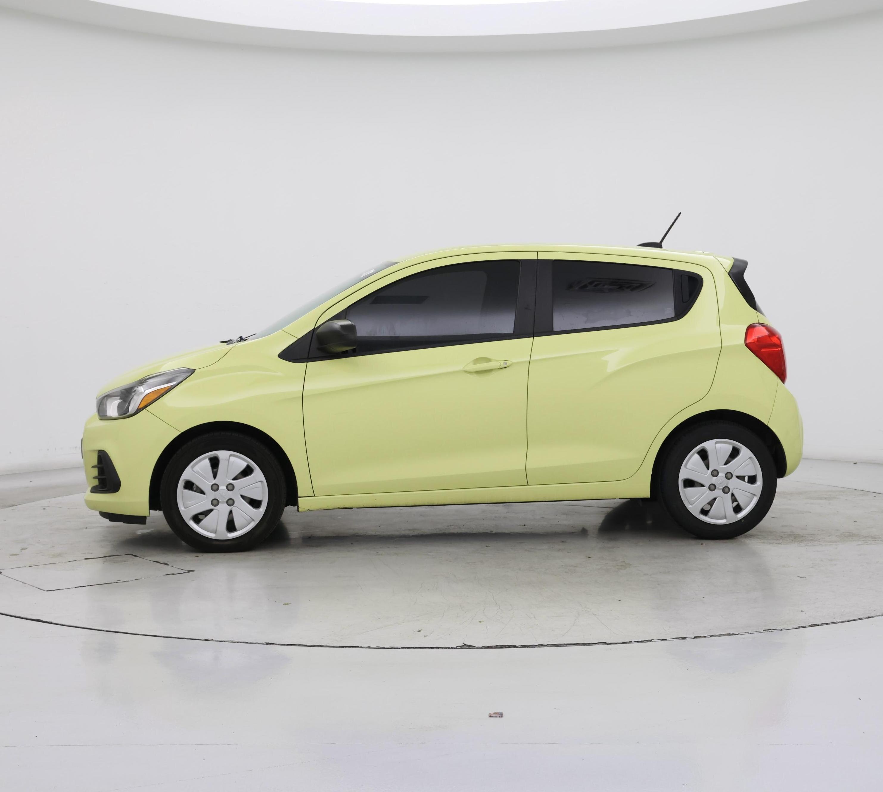 Thumbnail: 2017 Chevrolet Spark - 3