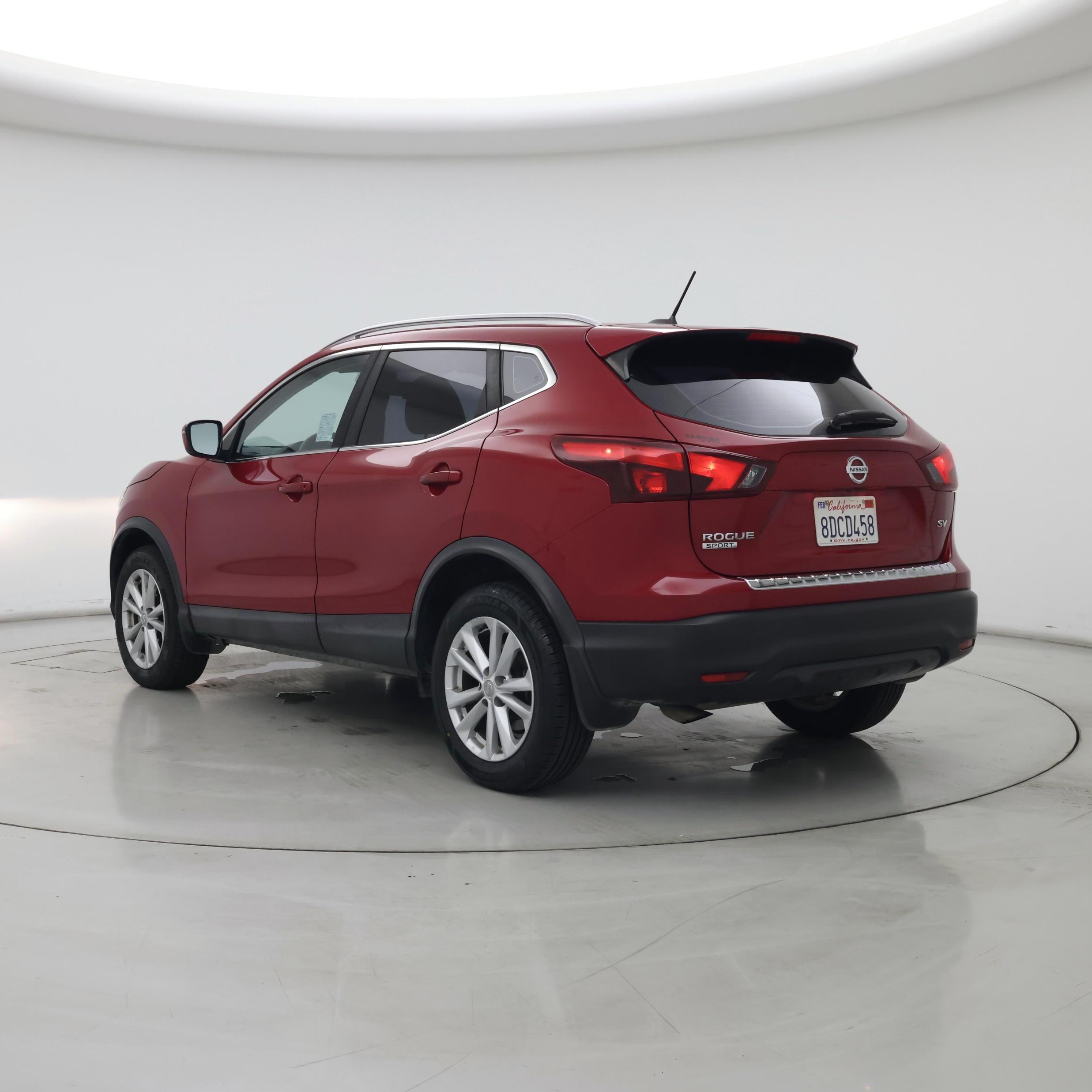 Thumbnail: 2017 Nissan Rogue Sport - 2