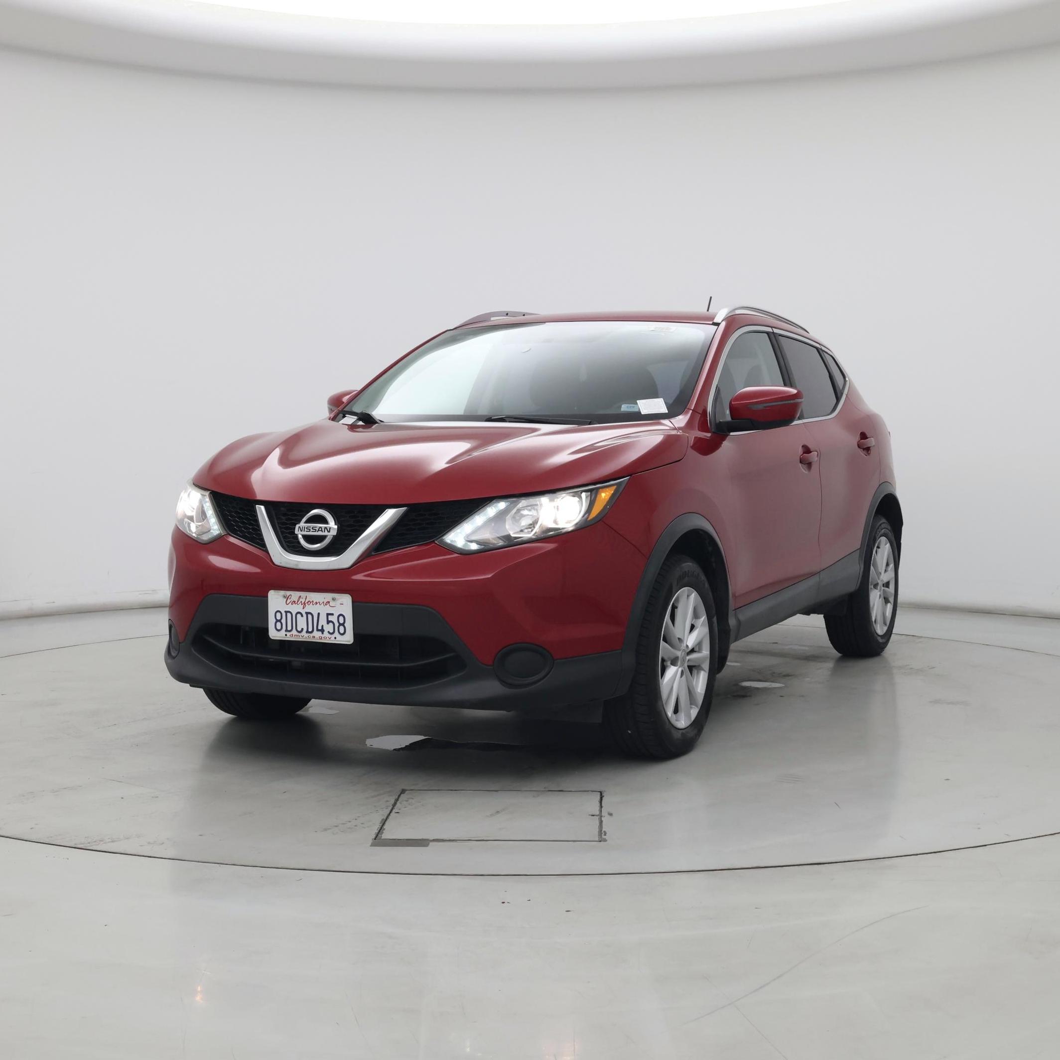 Thumbnail: 2017 Nissan Rogue Sport - 4