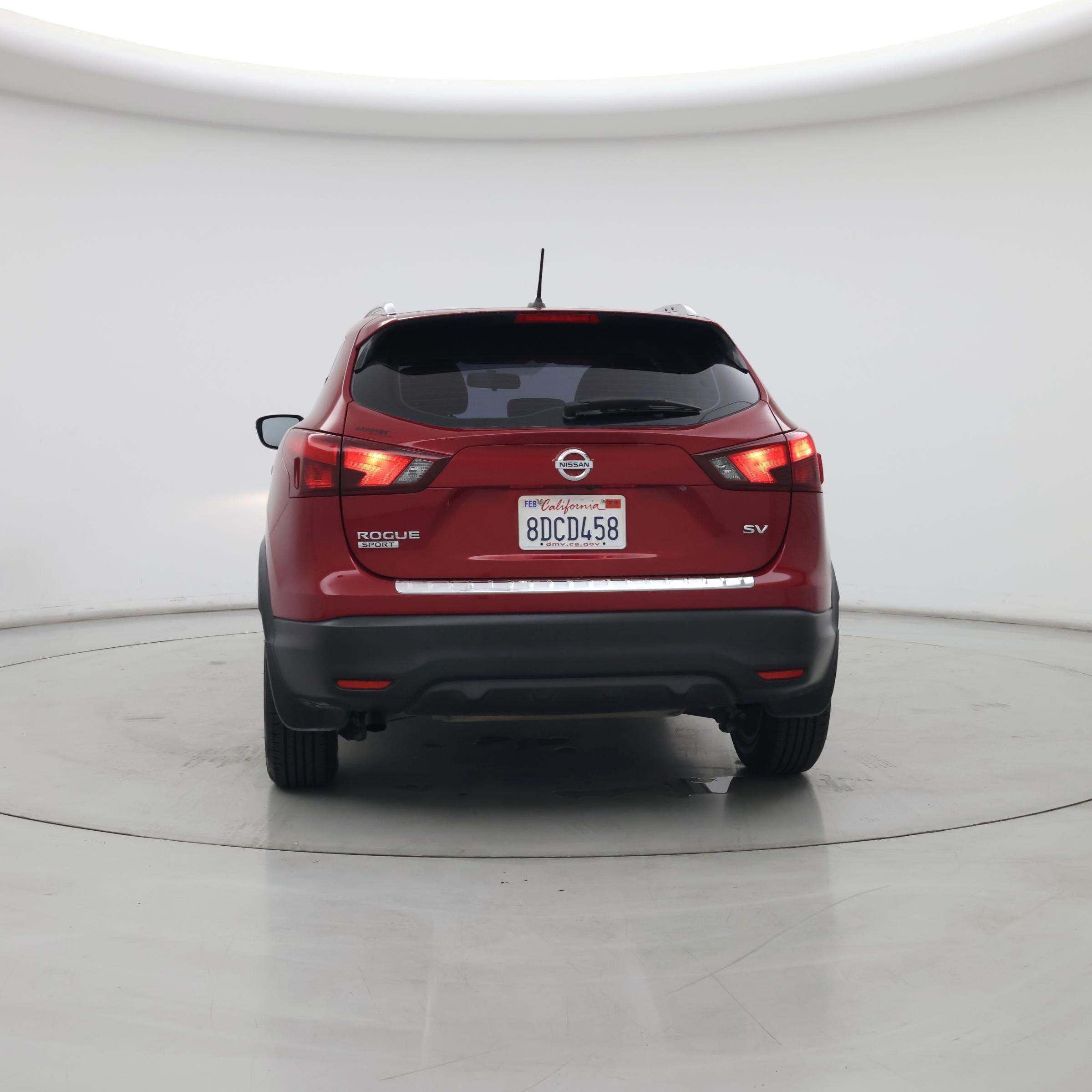 Thumbnail: 2017 Nissan Rogue Sport - 6