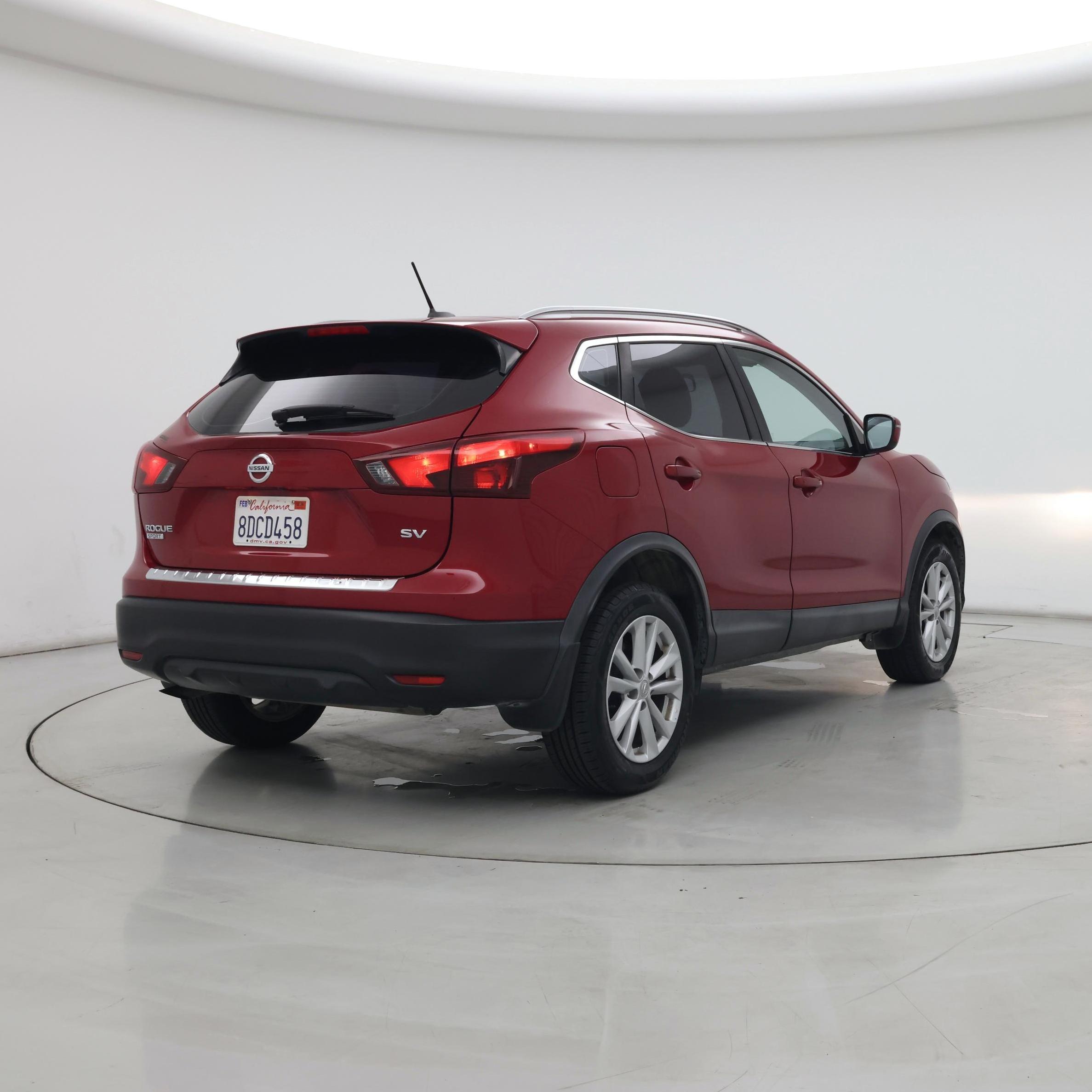 Thumbnail: 2017 Nissan Rogue Sport - 8