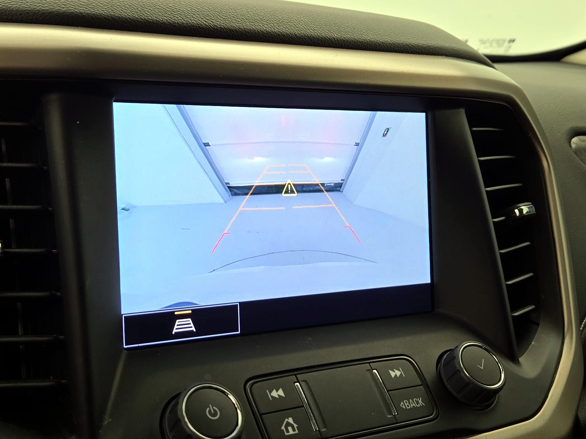 Thumbnail: 2023 GMC Acadia - 15