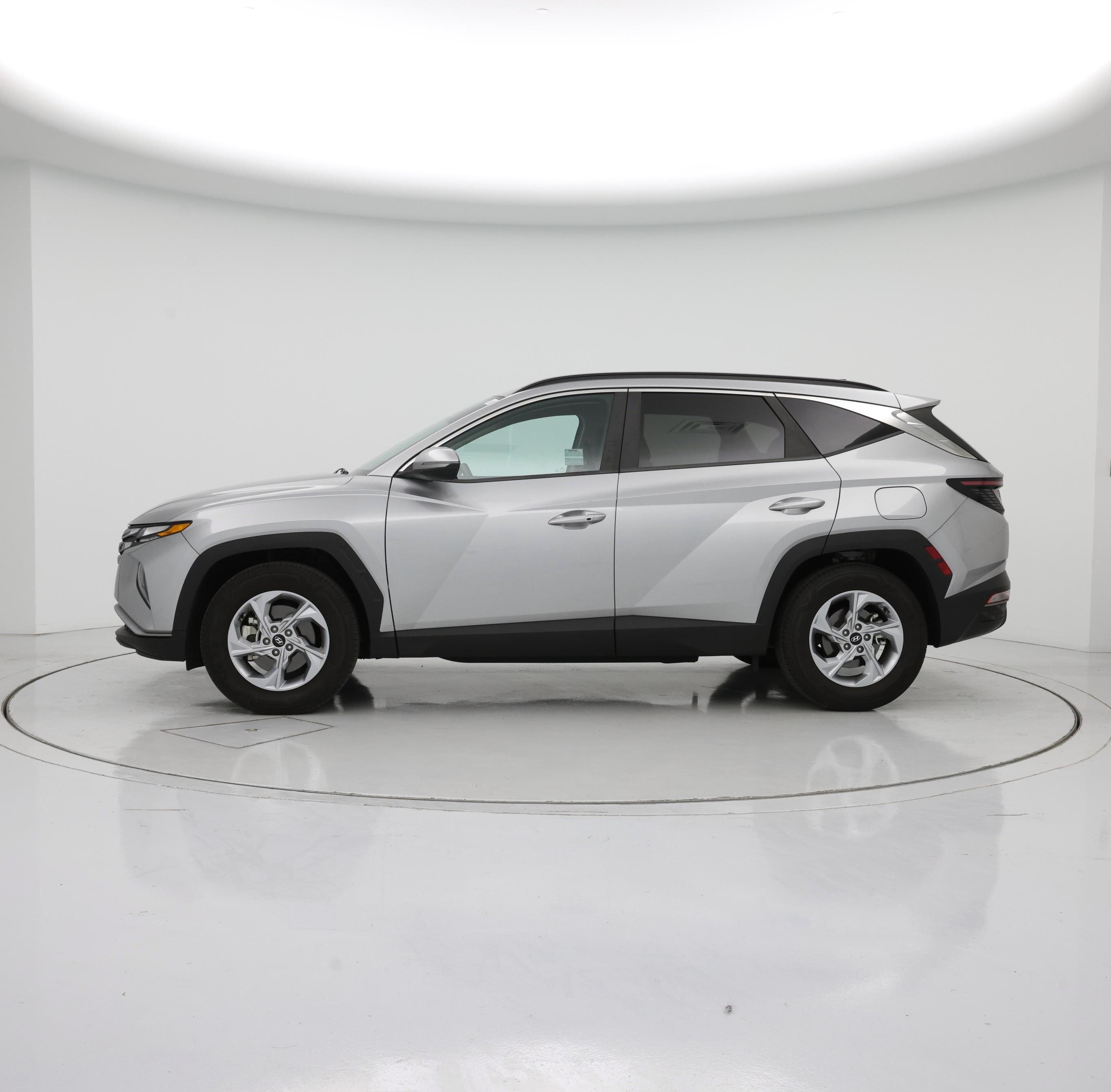 Thumbnail: 2022 Hyundai Tucson - 3
