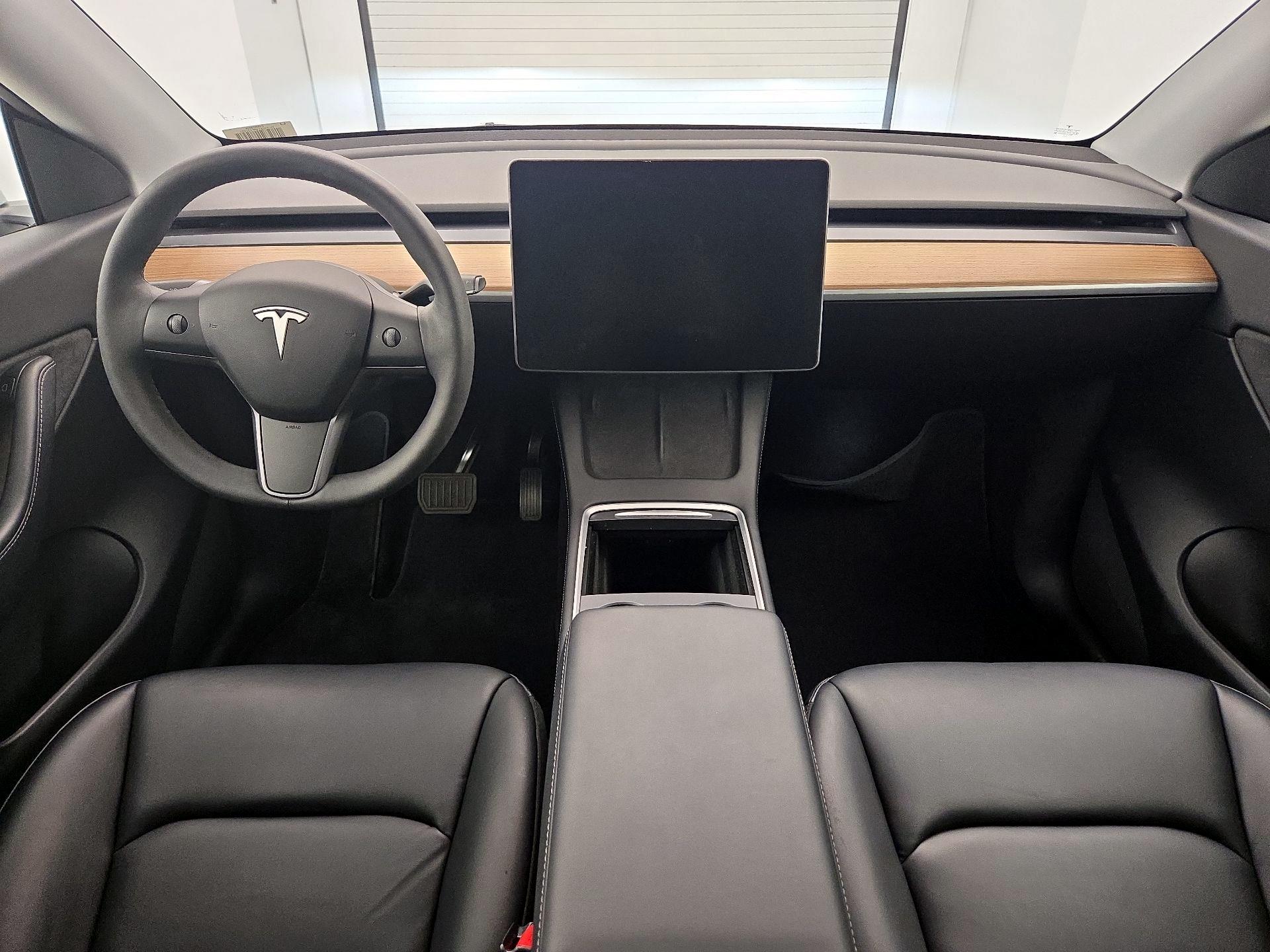 Thumbnail: 2021 Tesla Model Y - 9