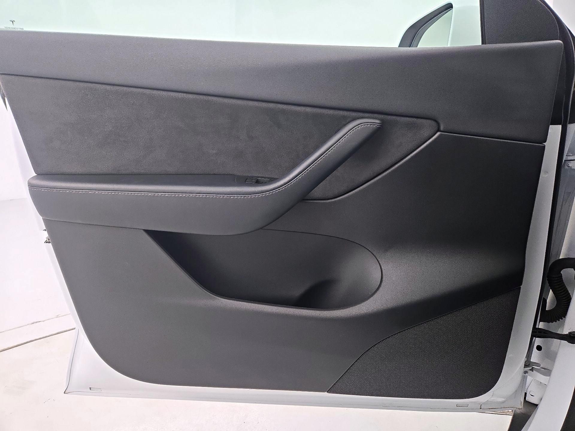 Thumbnail: 2021 Tesla Model Y - 12