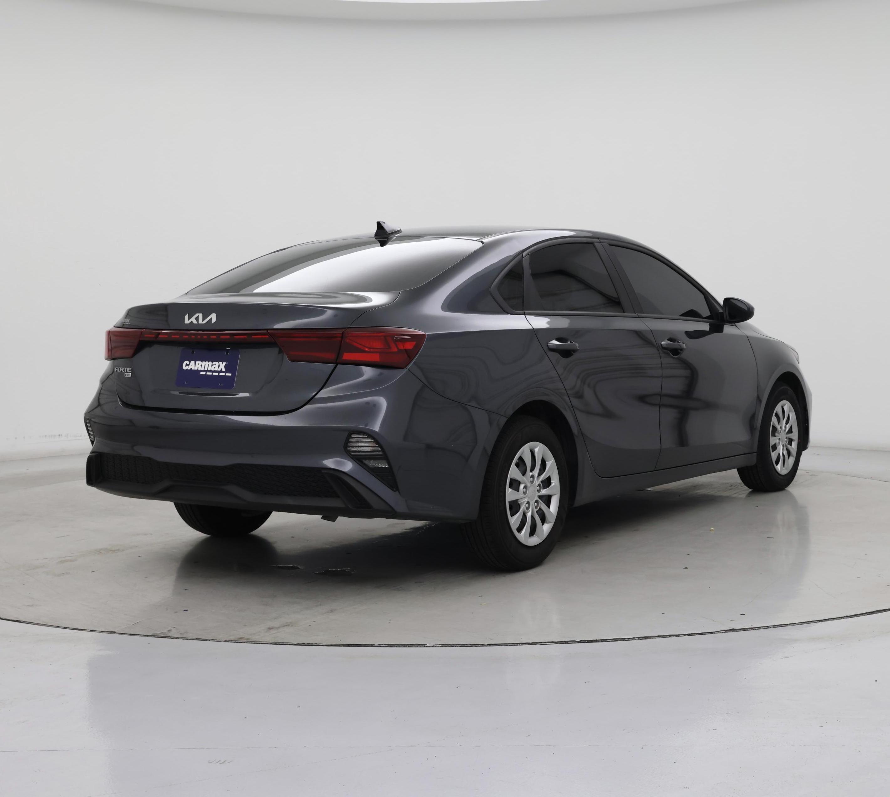 Thumbnail: 2024 Kia Forte - 8