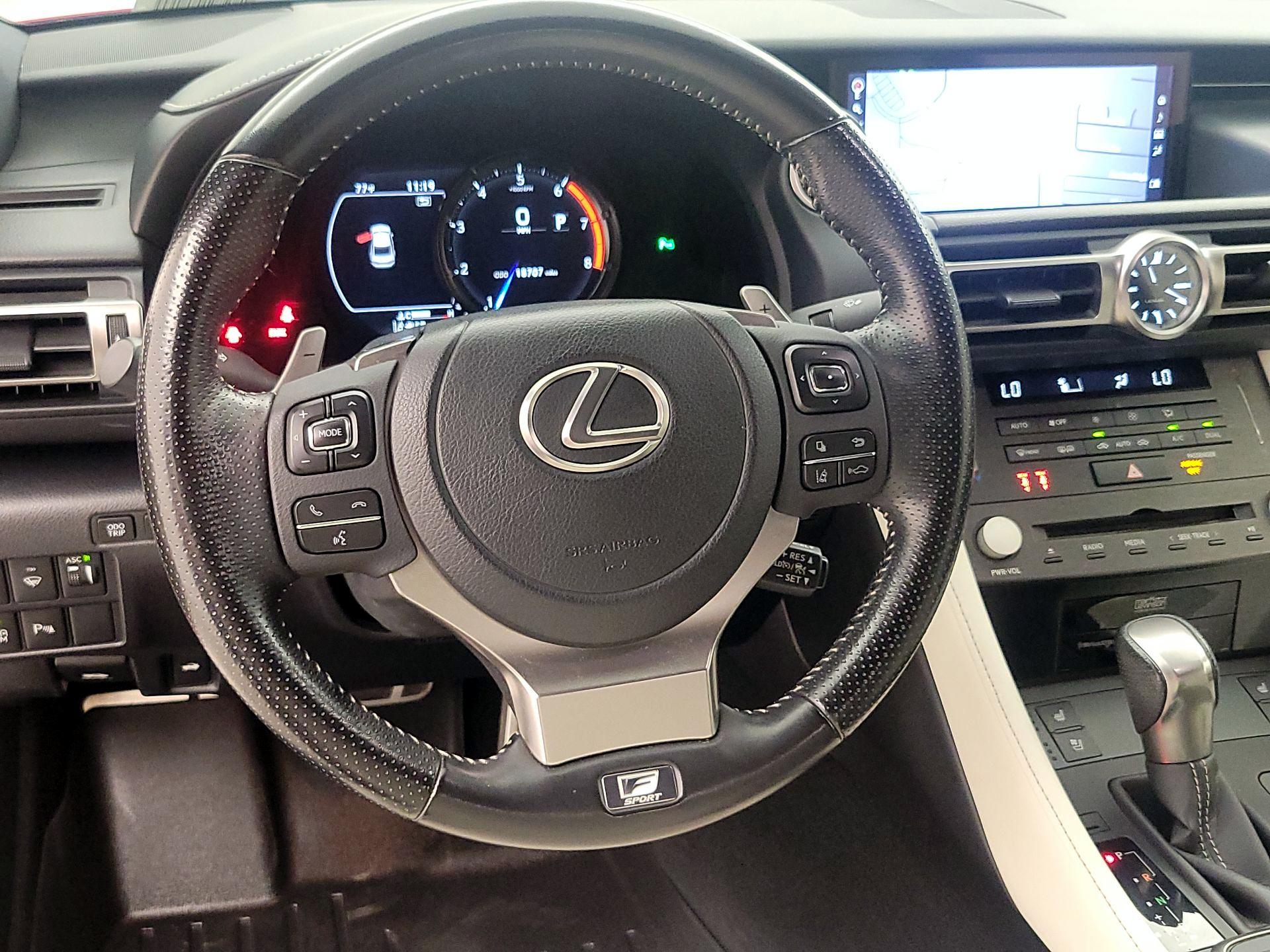 Thumbnail: 2021 Lexus RC - 10