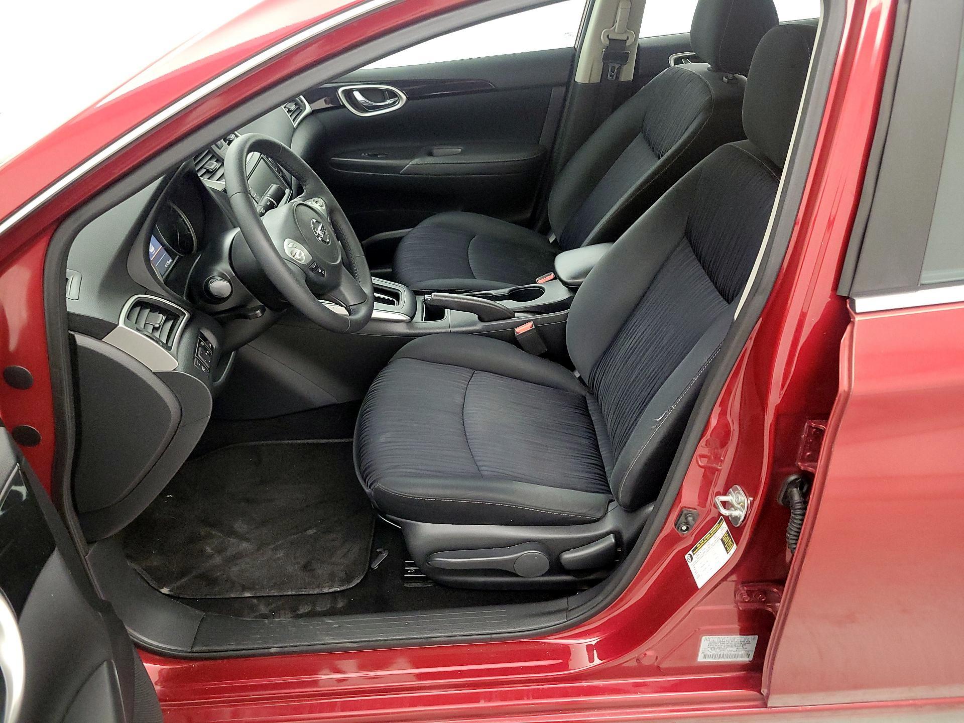 Thumbnail: 2019 Nissan Sentra - 11