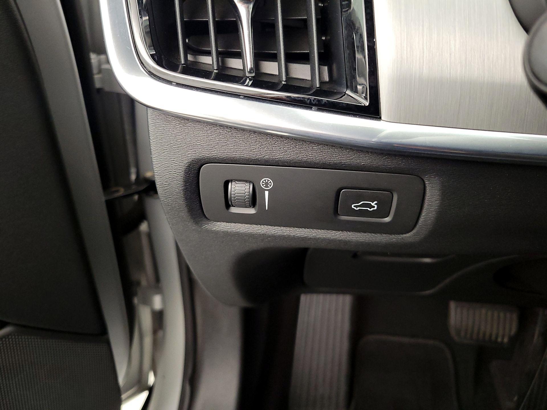 Thumbnail: 2017 Volvo S90 - 13