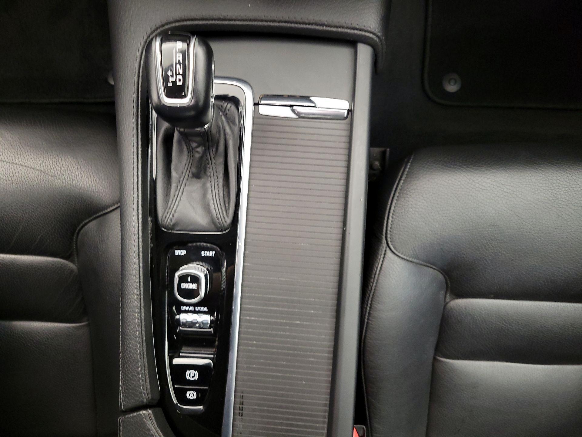 Thumbnail: 2017 Volvo S90 - 17