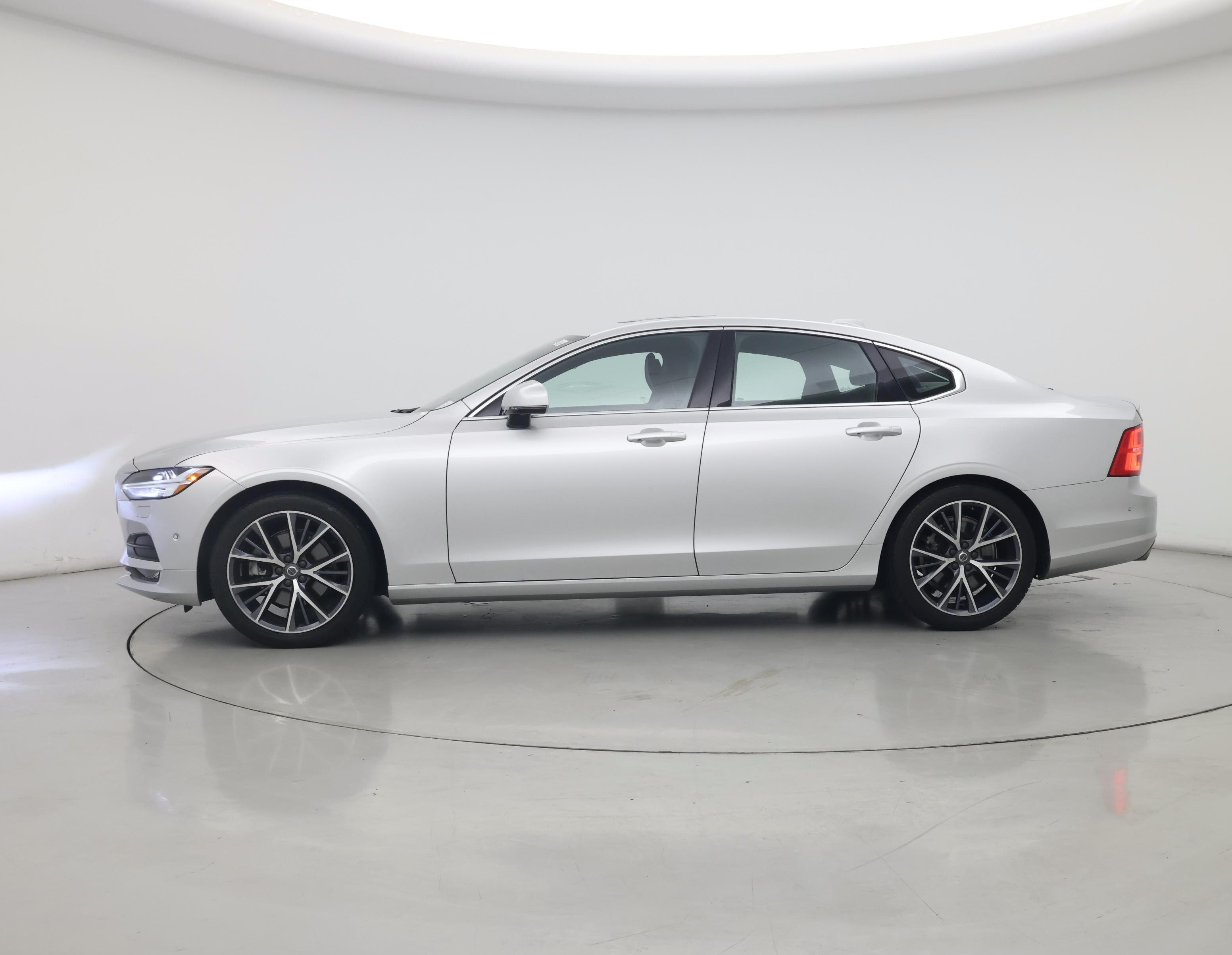 Thumbnail: 2017 Volvo S90 - 3