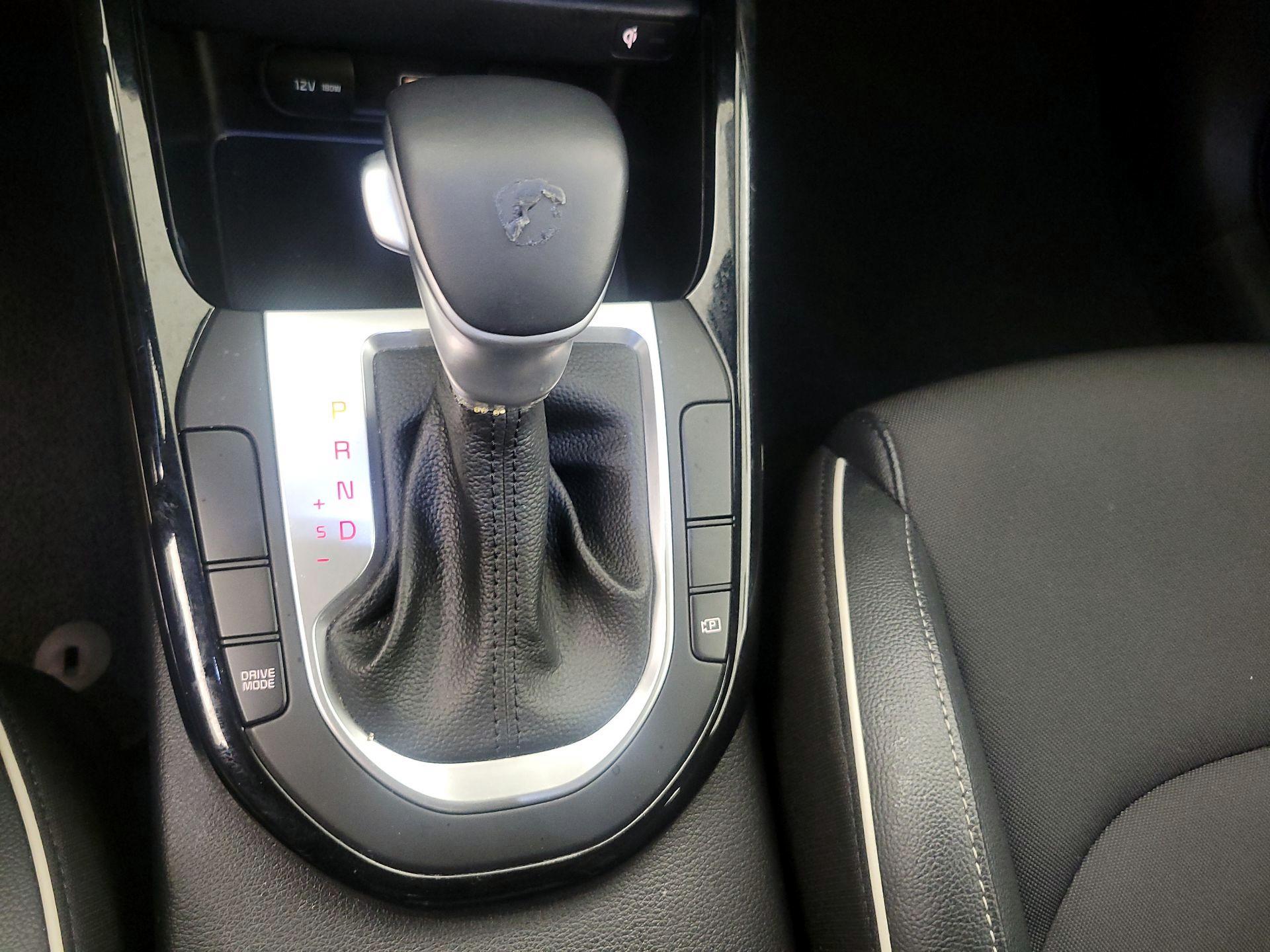Thumbnail: 2023 Kia Forte - 18