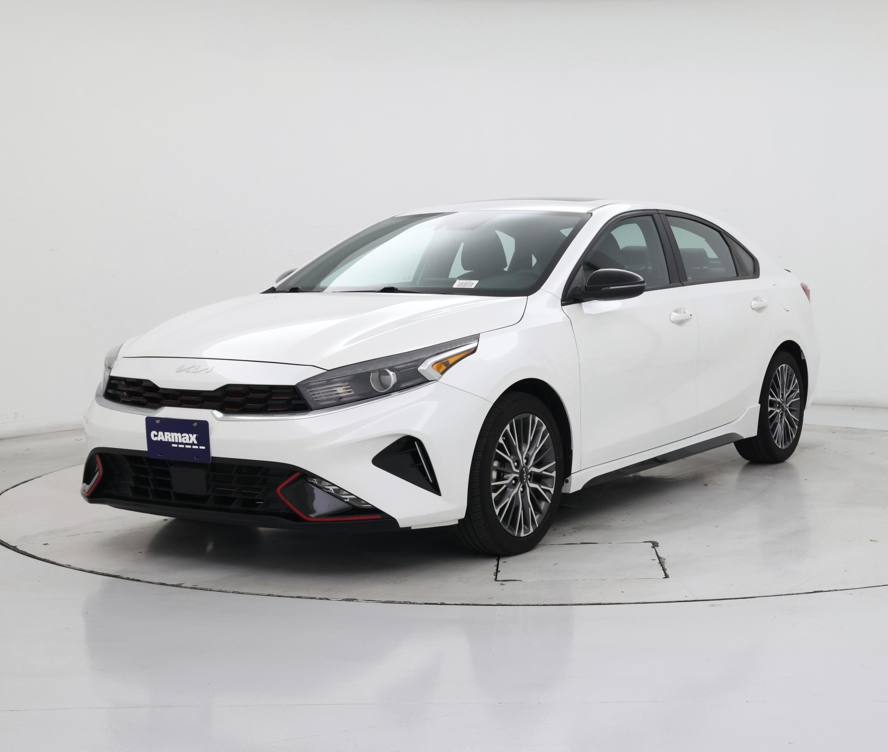 Thumbnail: 2023 Kia Forte - 4