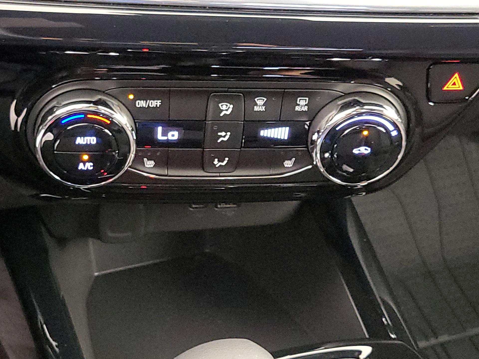 Thumbnail: 2024 Chevrolet Trax - 16