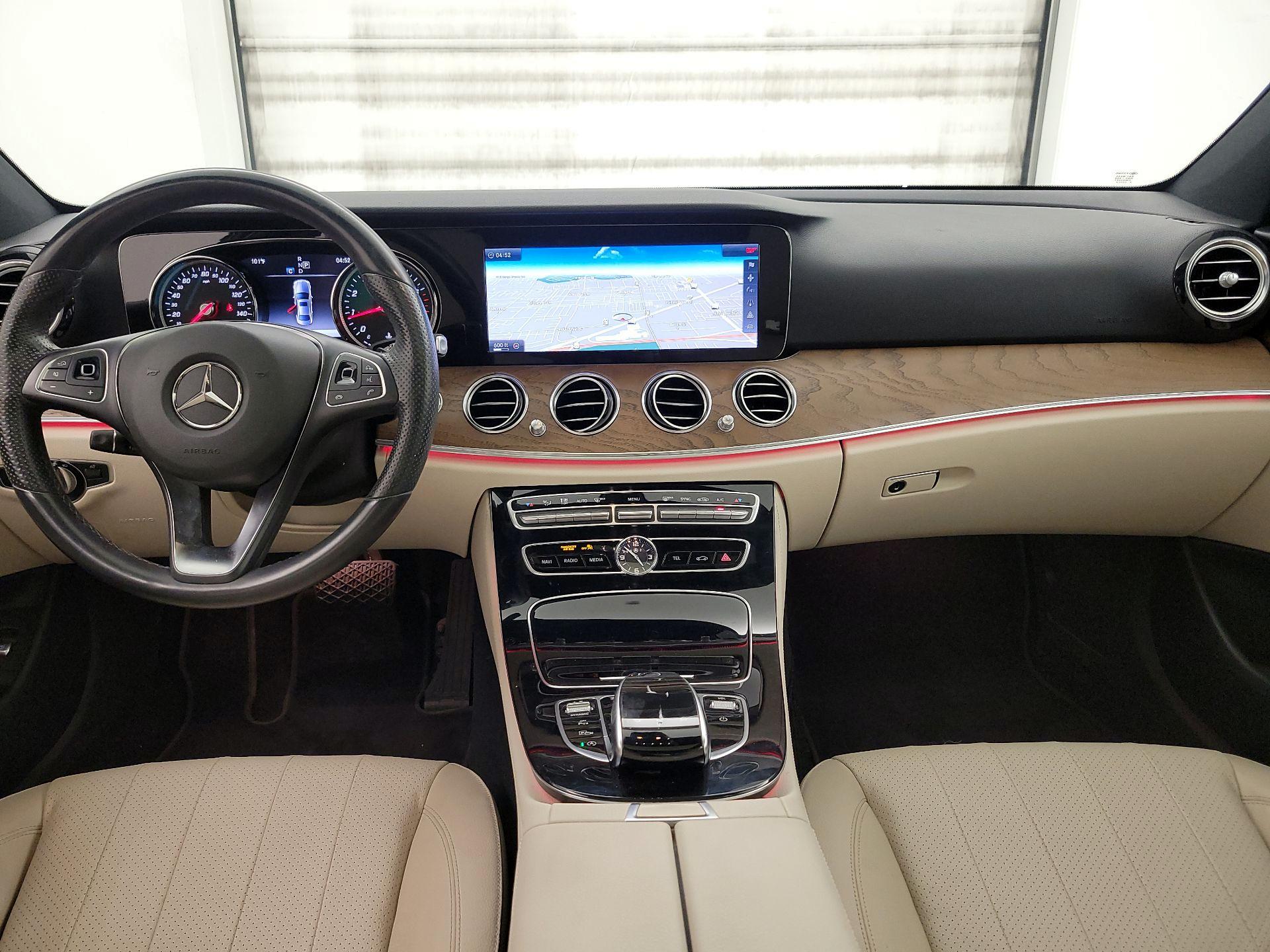 Thumbnail: 2017 Mercedes-Benz E-Class - 9