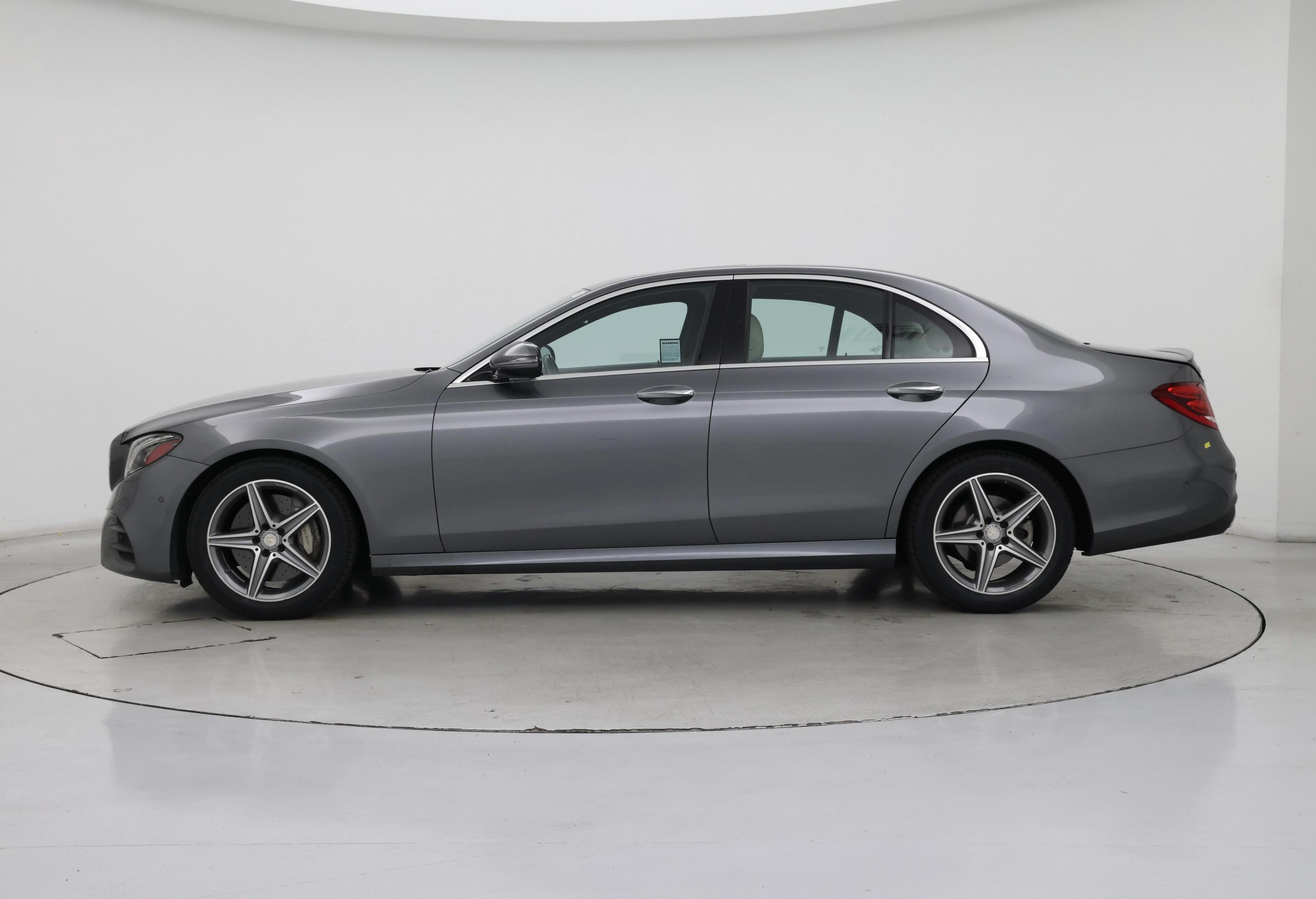 Thumbnail: 2017 Mercedes-Benz E-Class - 3