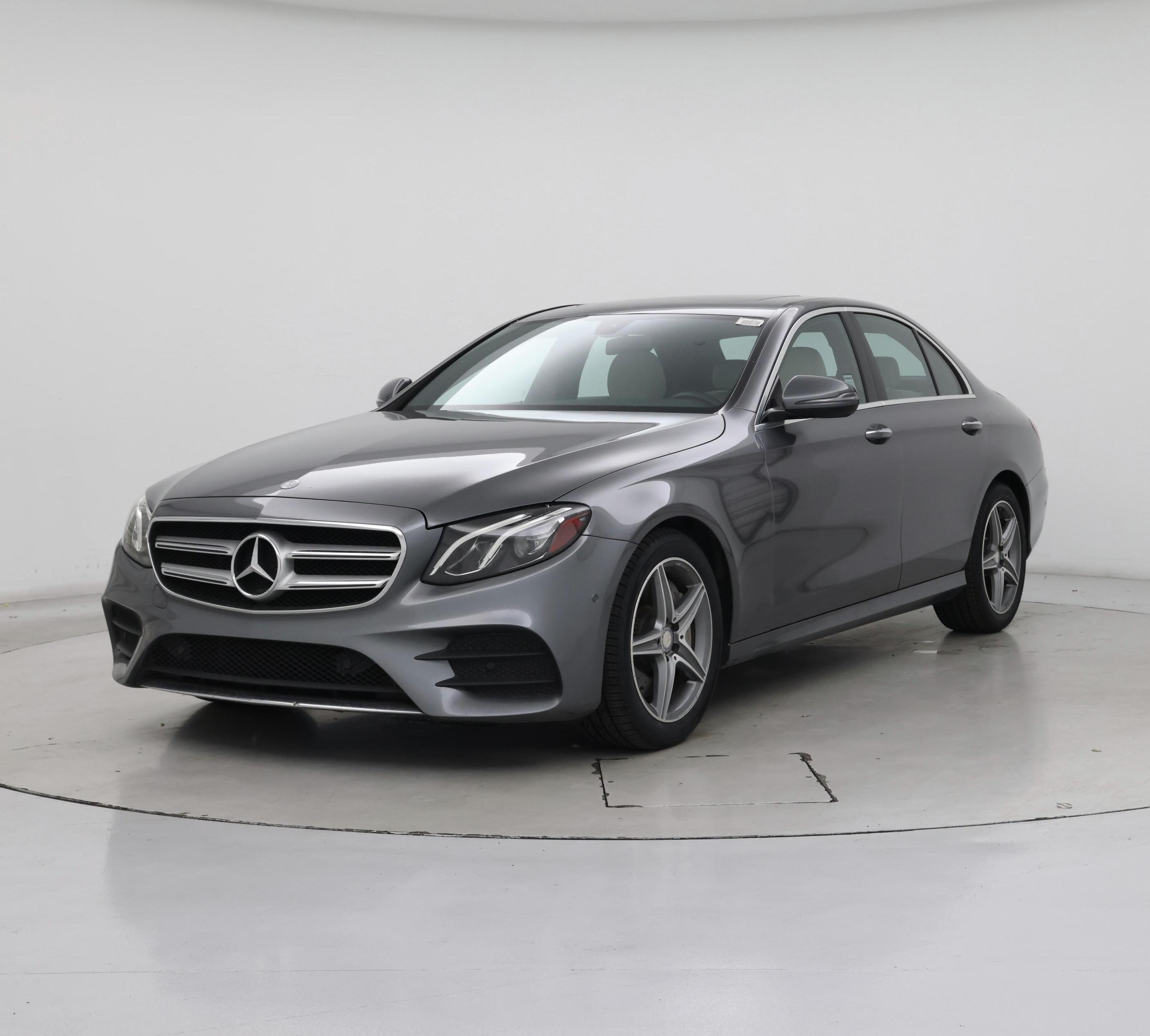 Thumbnail: 2017 Mercedes-Benz E-Class - 4
