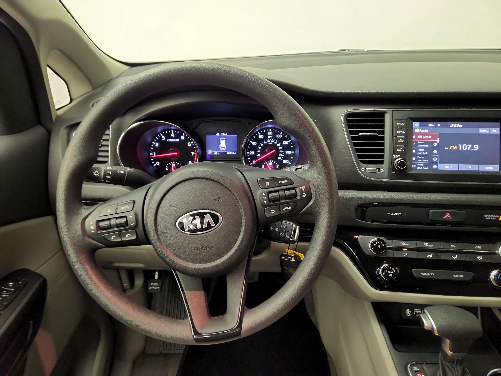 Thumbnail: 2021 Kia Sedona - 10