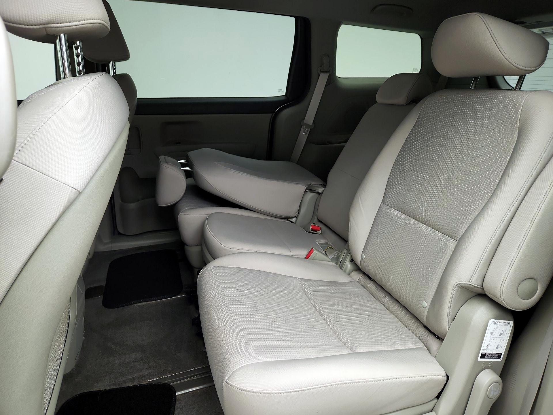Thumbnail: 2021 Kia Sedona - 19