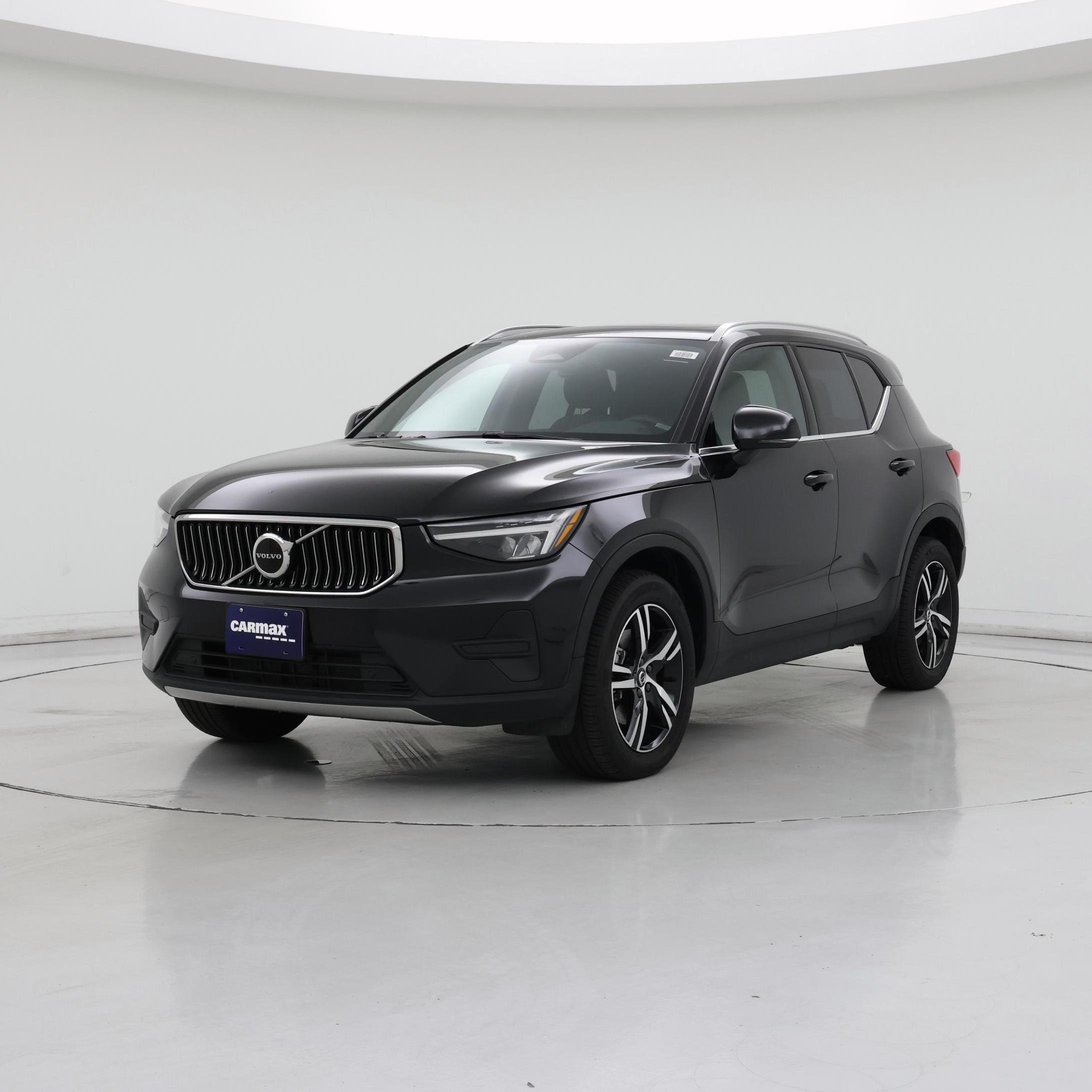 Thumbnail: 2024 Volvo XC40 - 4