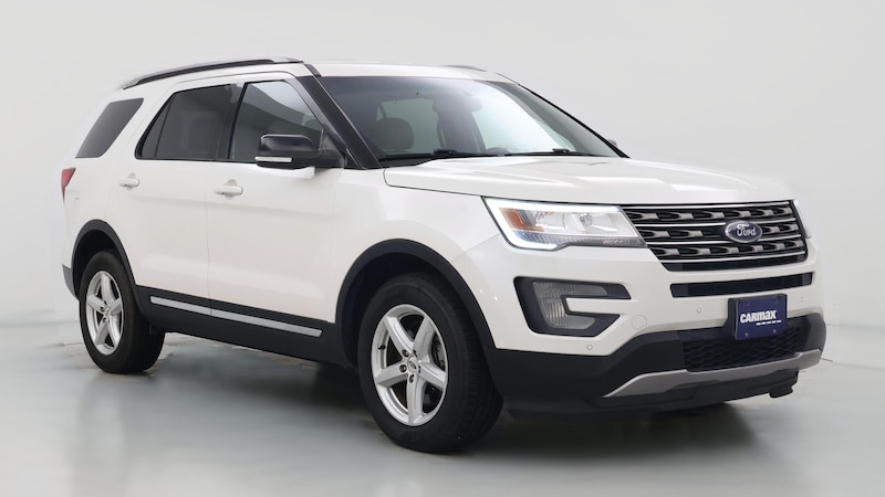2016 Ford Explorer XLT Hero Image