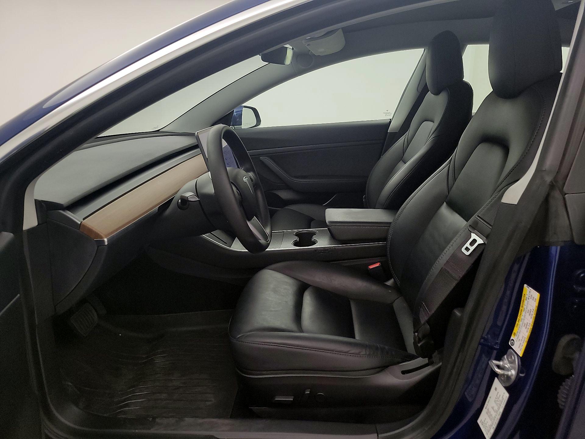 Thumbnail: 2020 Tesla Model 3 - 11
