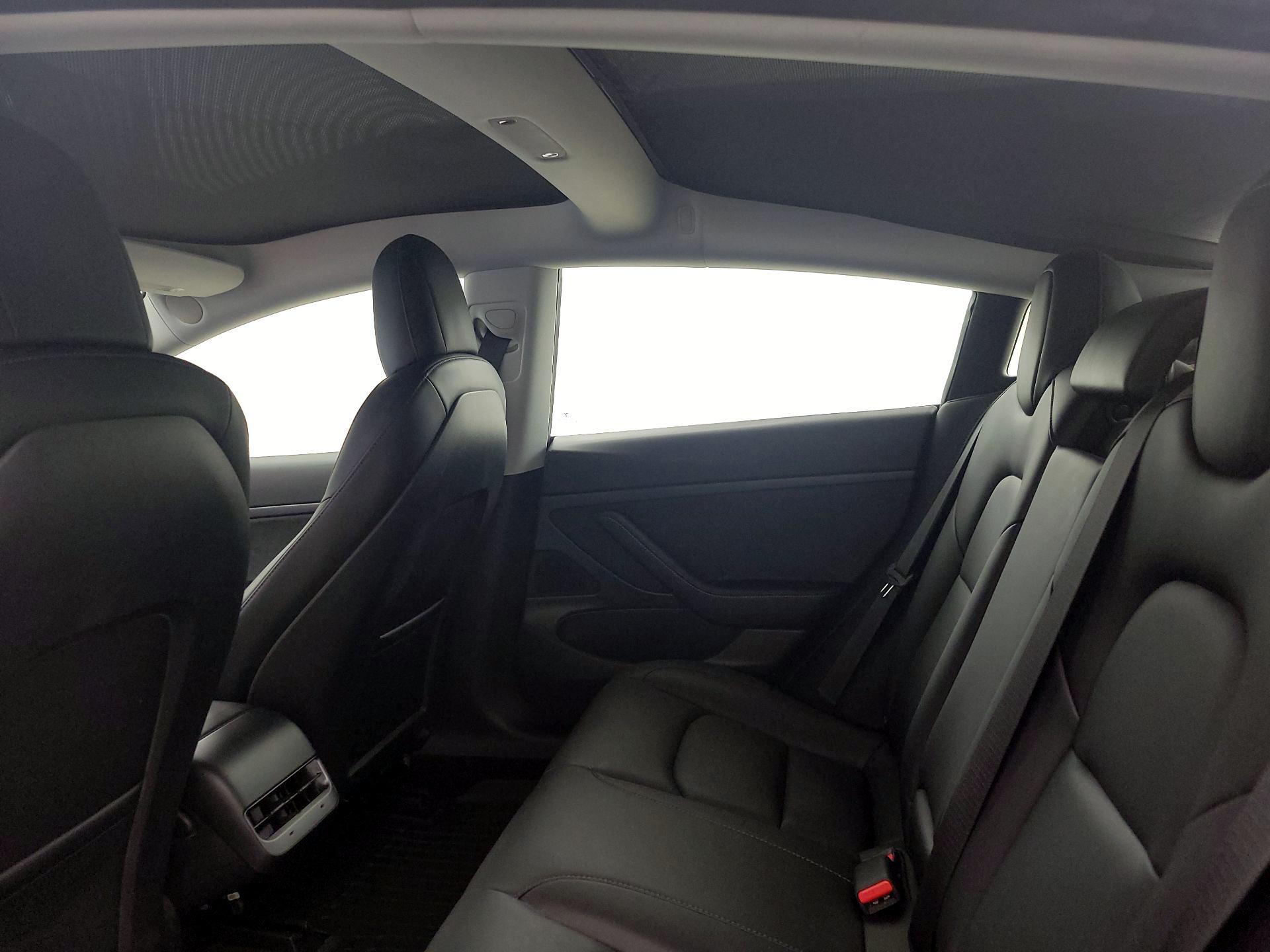 Thumbnail: 2020 Tesla Model 3 - 19