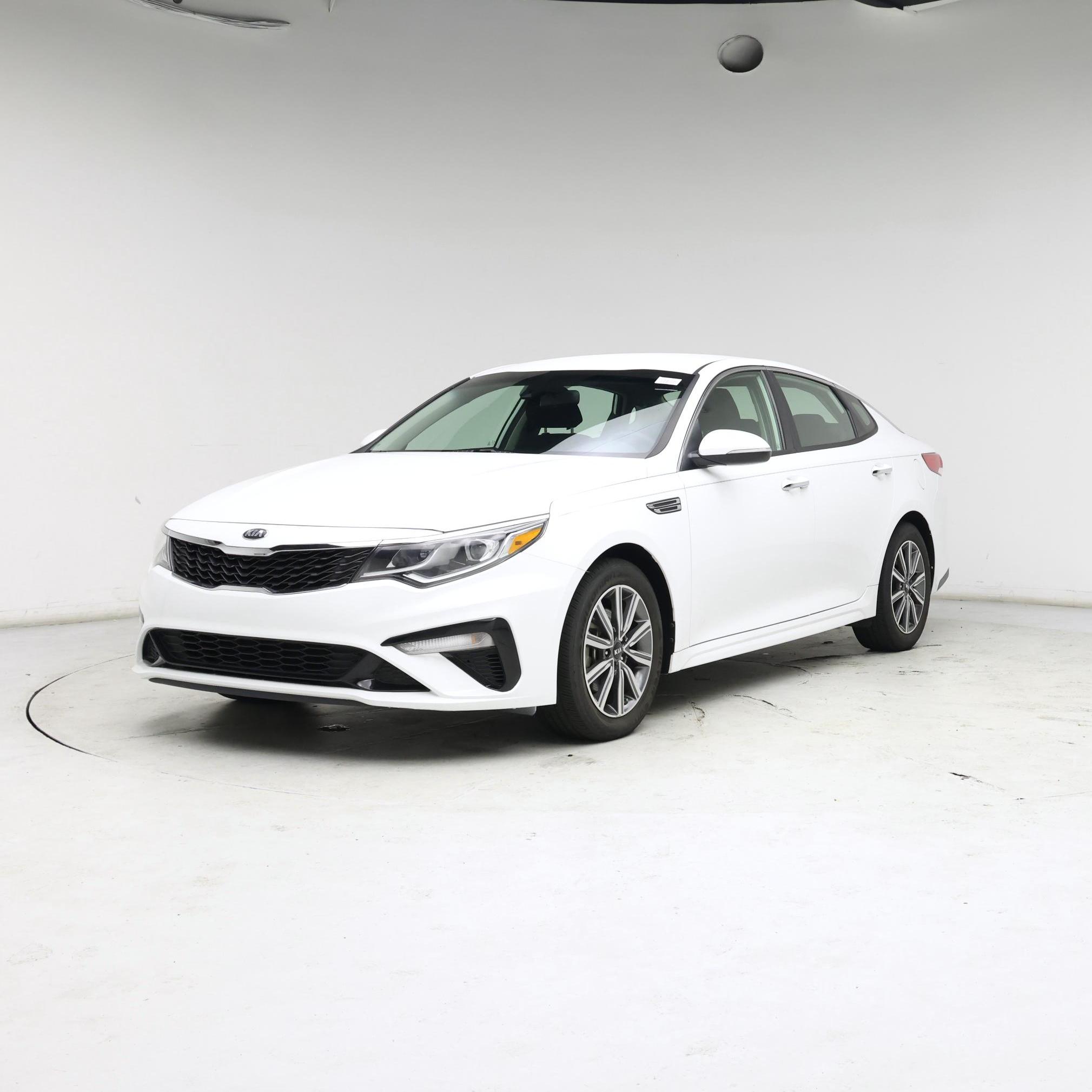 Thumbnail: 2019 Kia Optima - 4