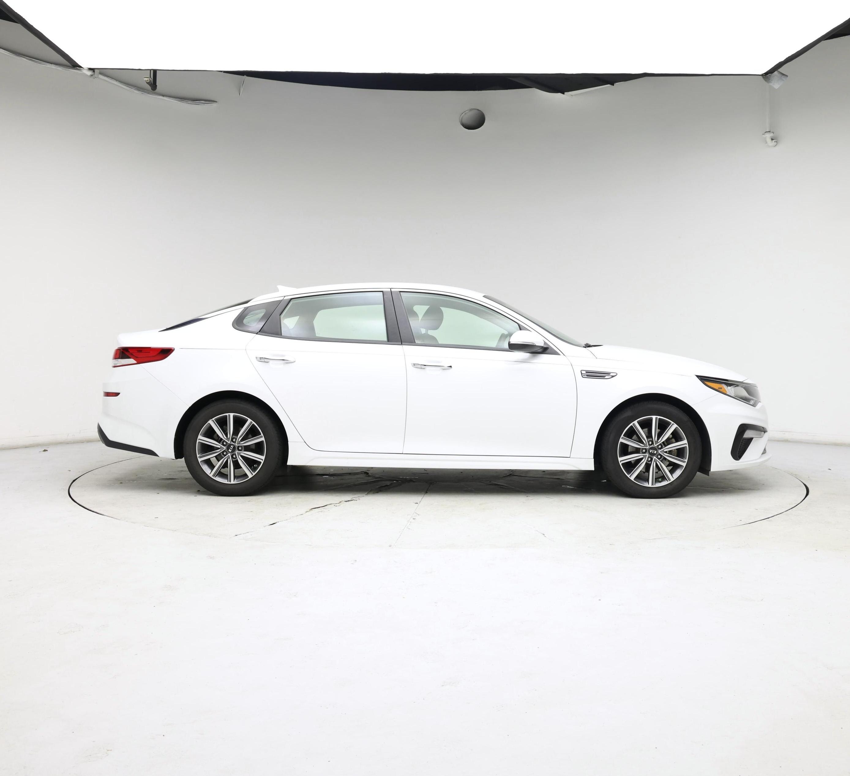 Thumbnail: 2019 Kia Optima - 7