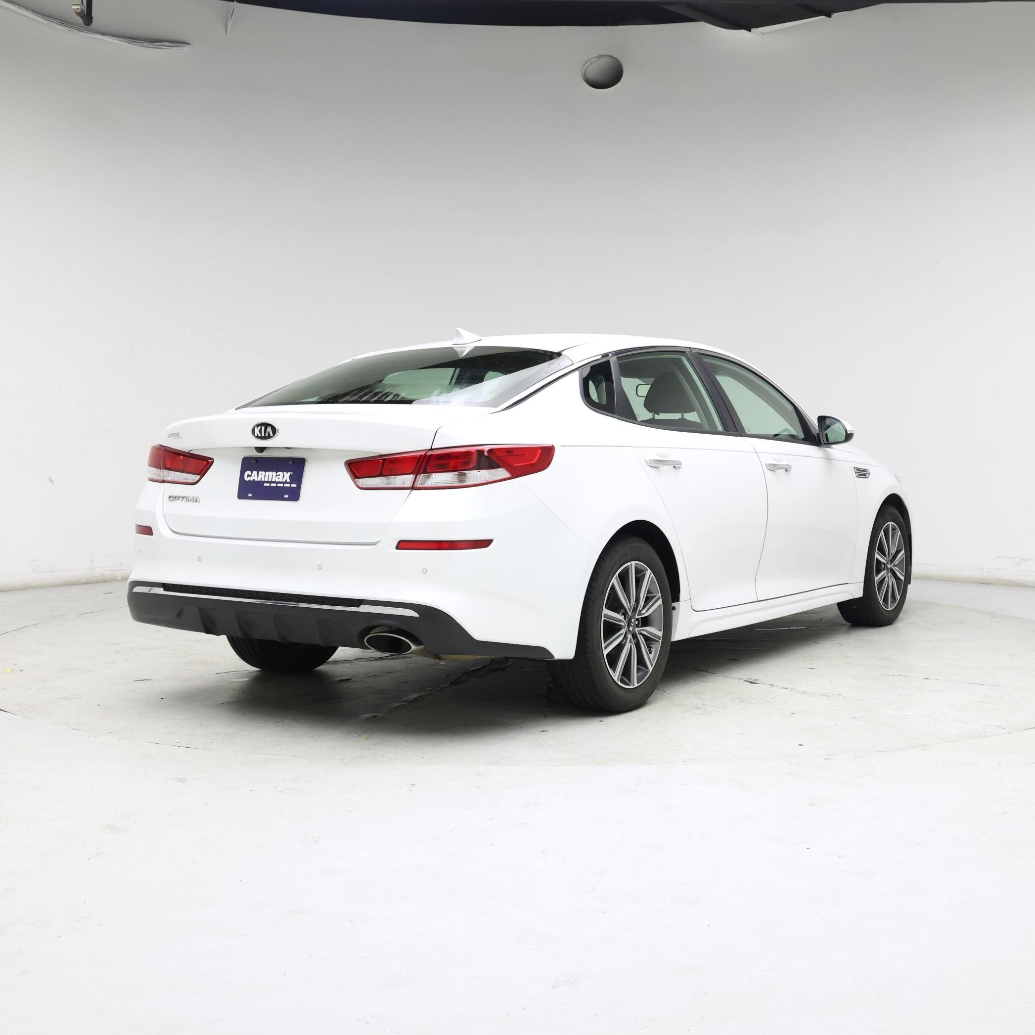Thumbnail: 2019 Kia Optima - 8