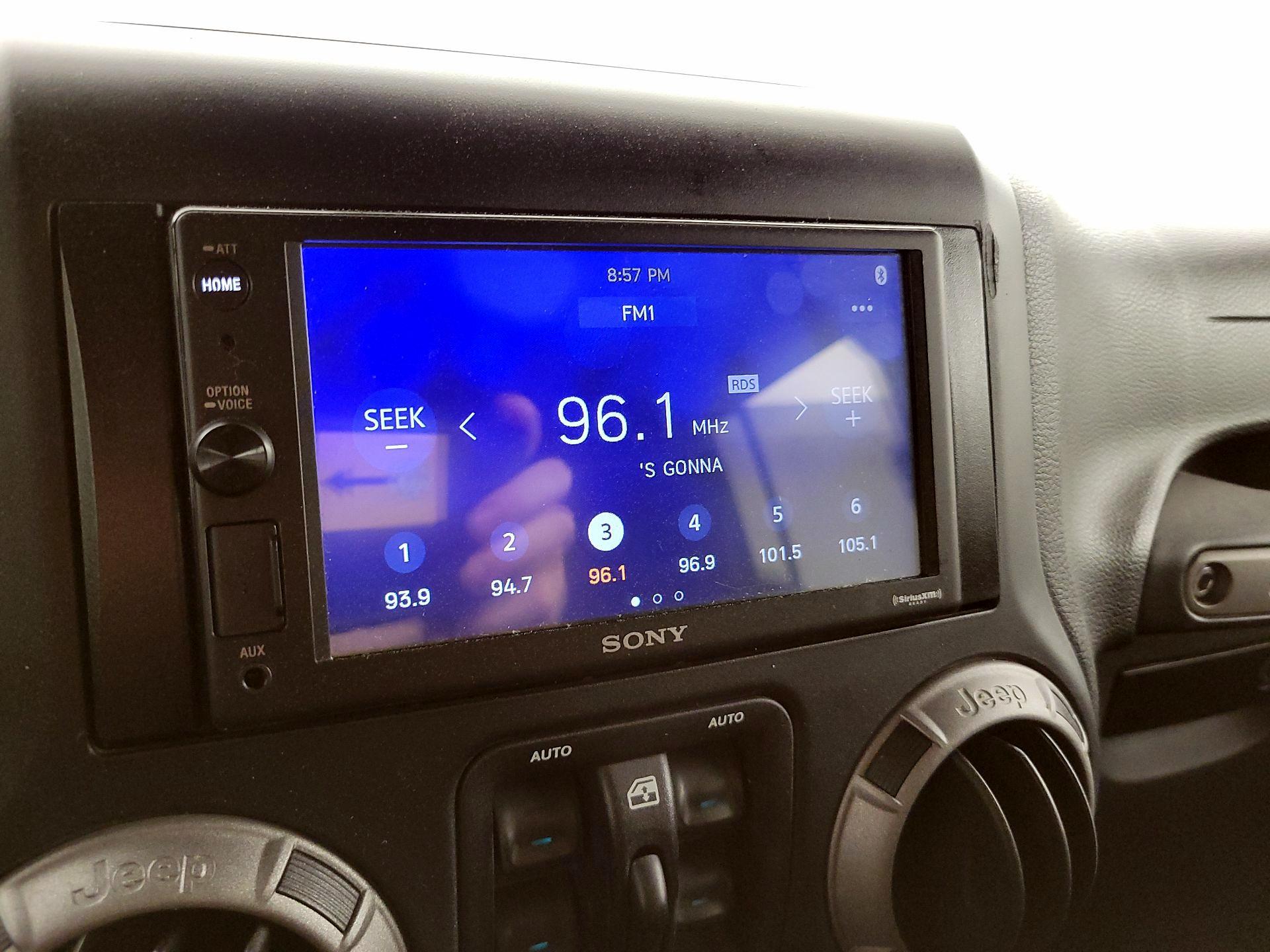 Thumbnail: 2014 Jeep Wrangler - 14