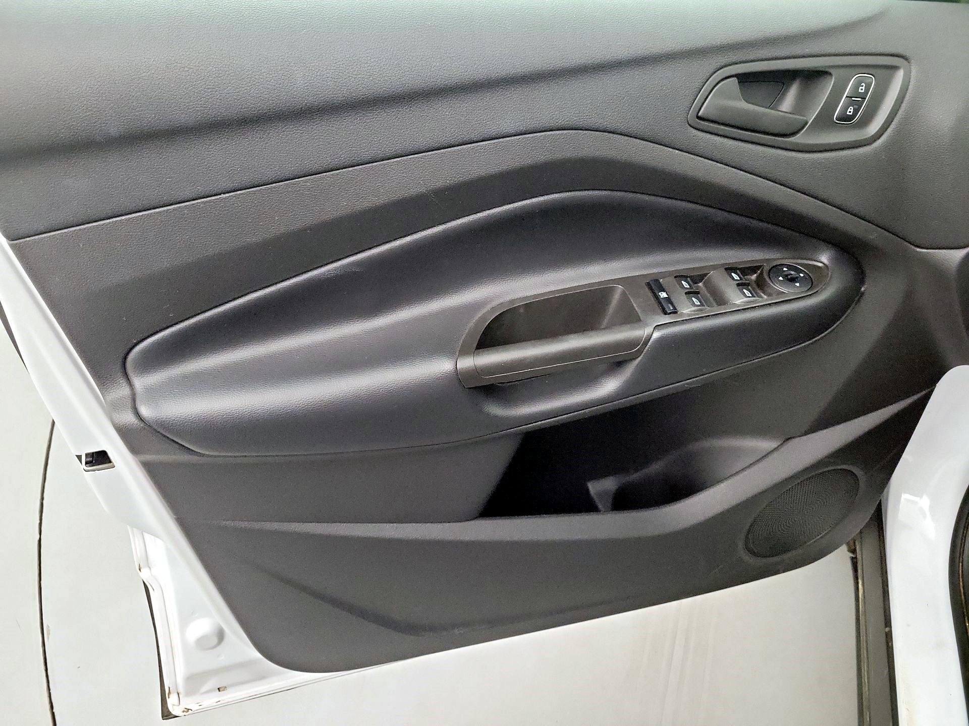 Thumbnail: 2019 Ford Escape - 10