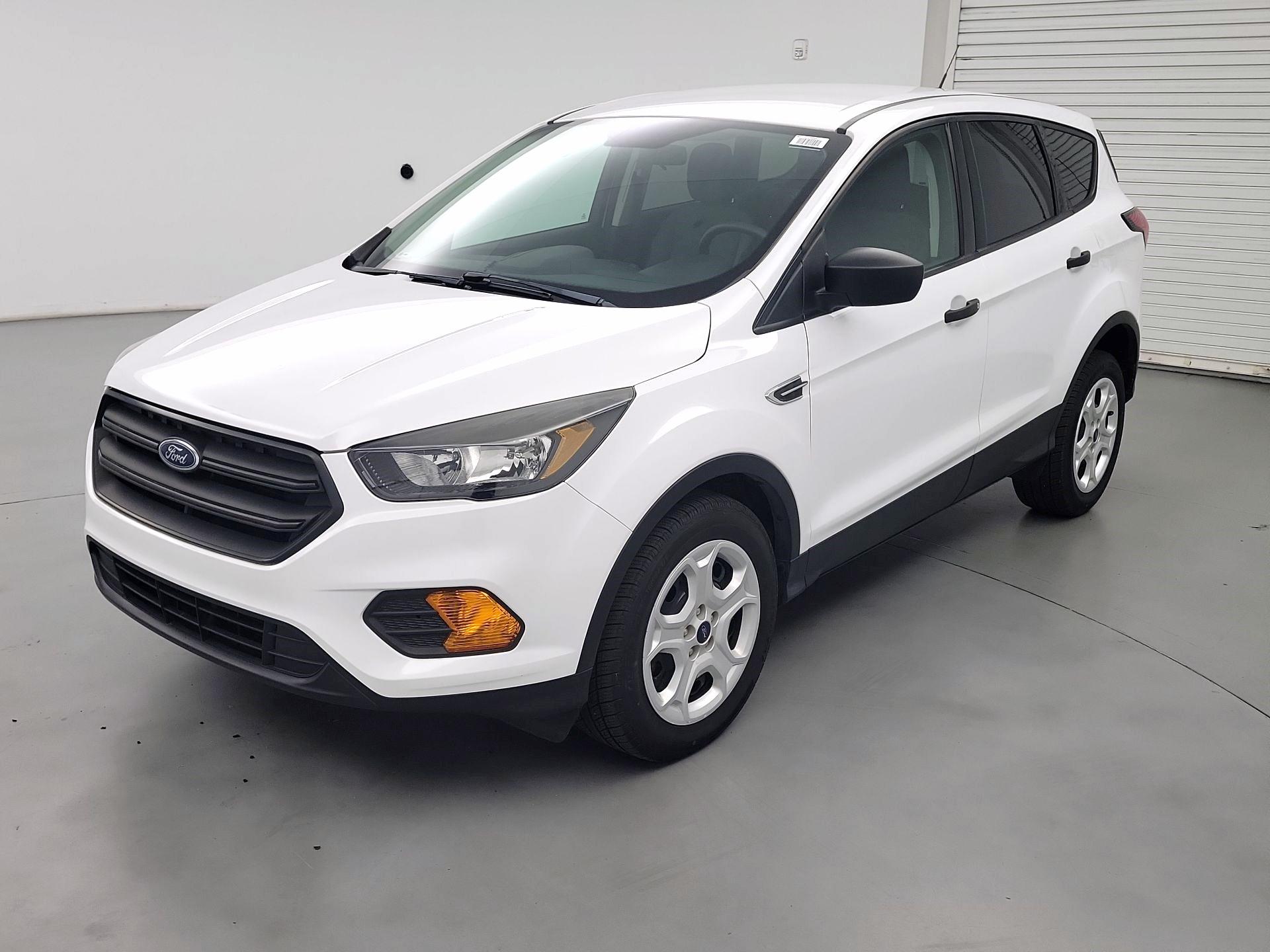 Thumbnail: 2019 Ford Escape - 3