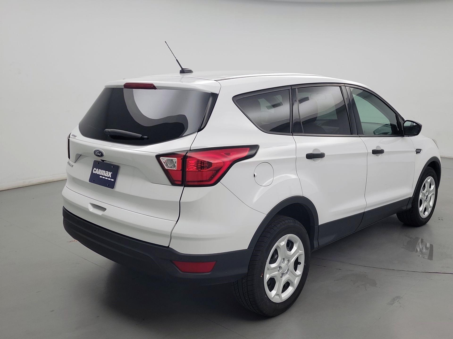 Thumbnail: 2019 Ford Escape - 5