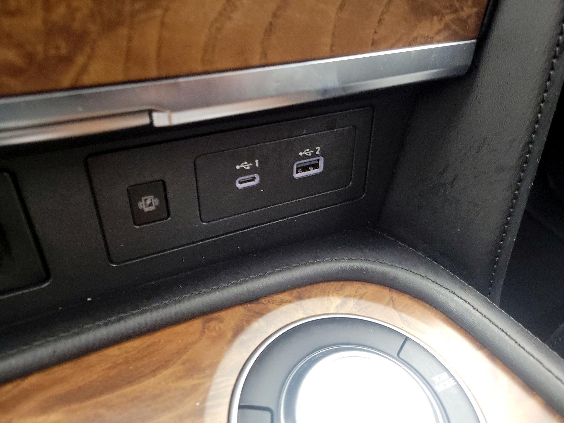 Thumbnail: 2023 Nissan Armada - 18