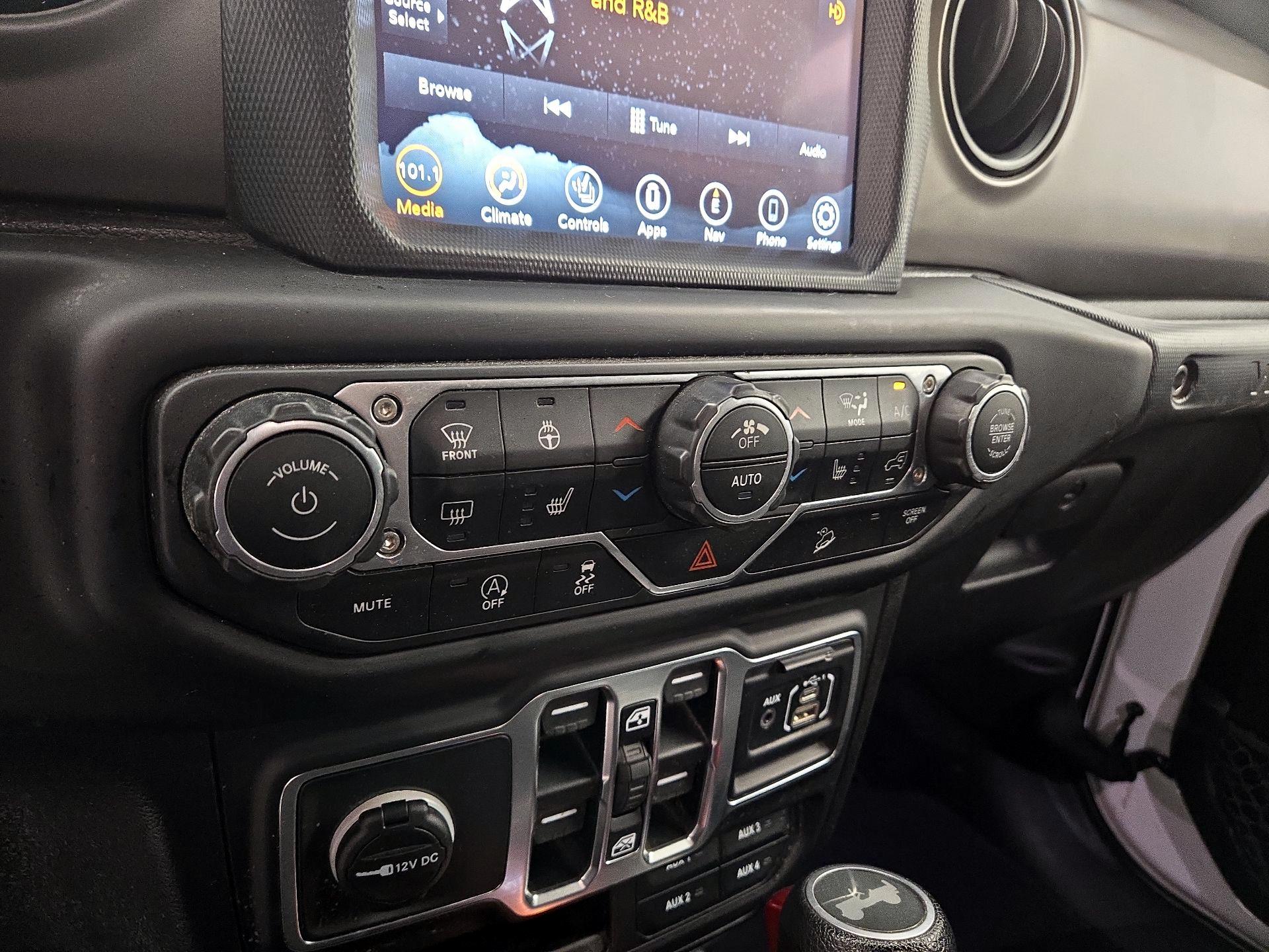 Thumbnail: 2021 Jeep Wrangler - 16