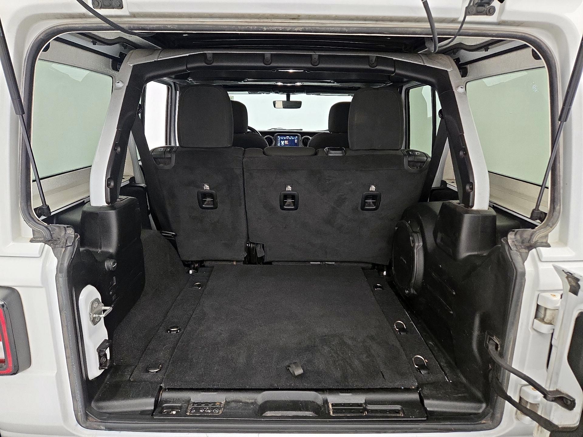 Thumbnail: 2021 Jeep Wrangler - 20
