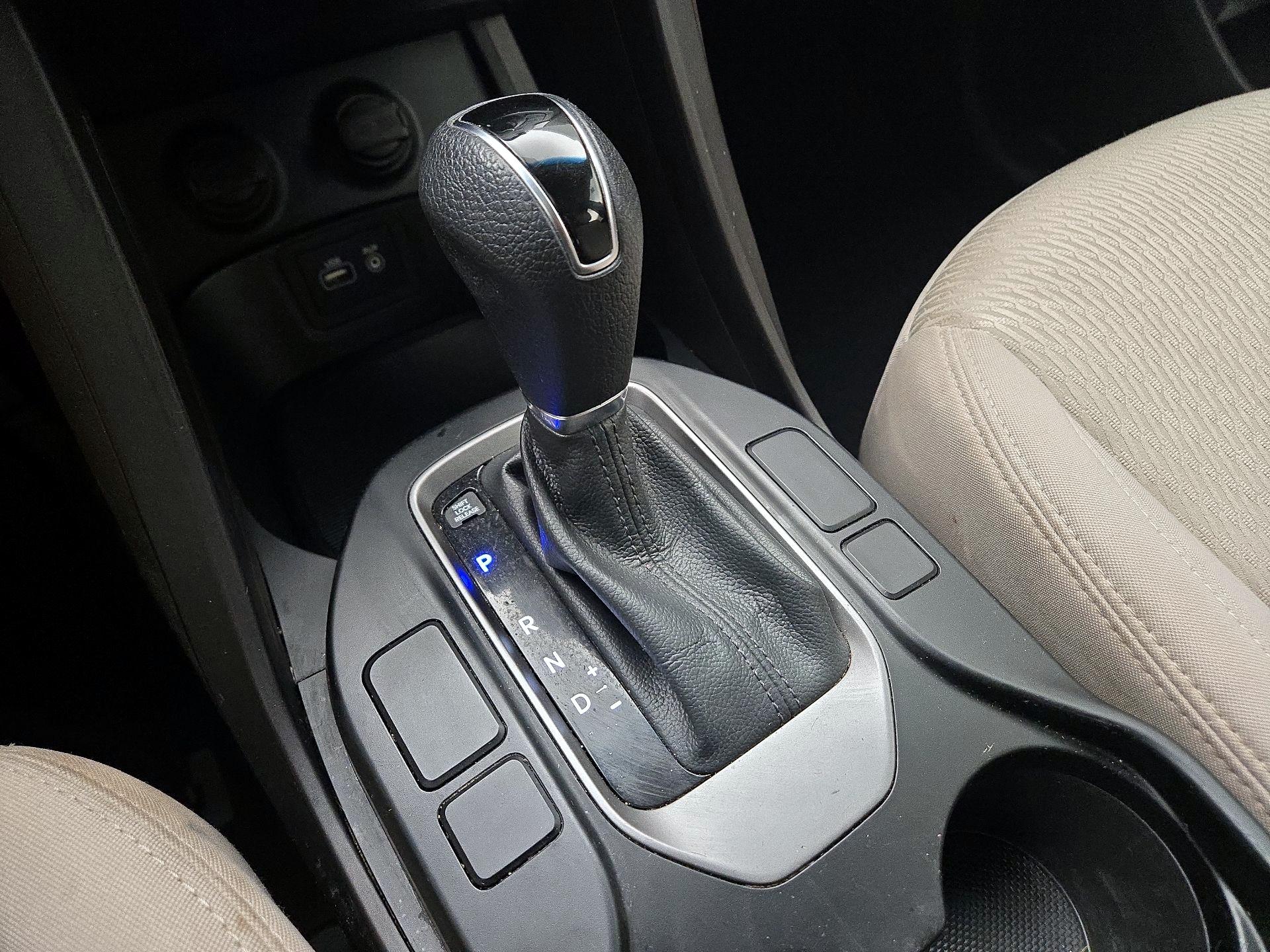 Thumbnail: 2017 Hyundai Santa Fe - 17