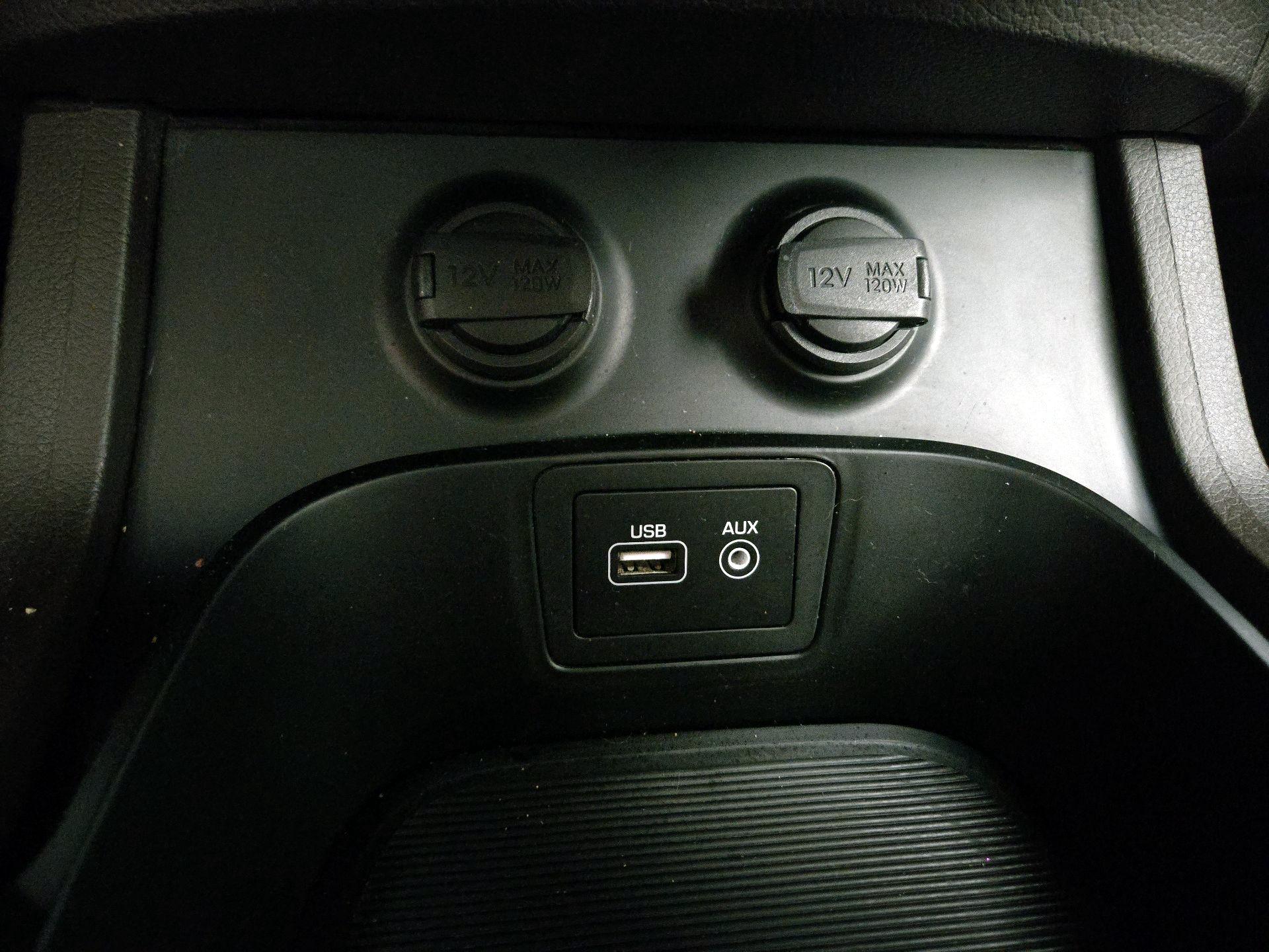 Thumbnail: 2017 Hyundai Santa Fe - 18