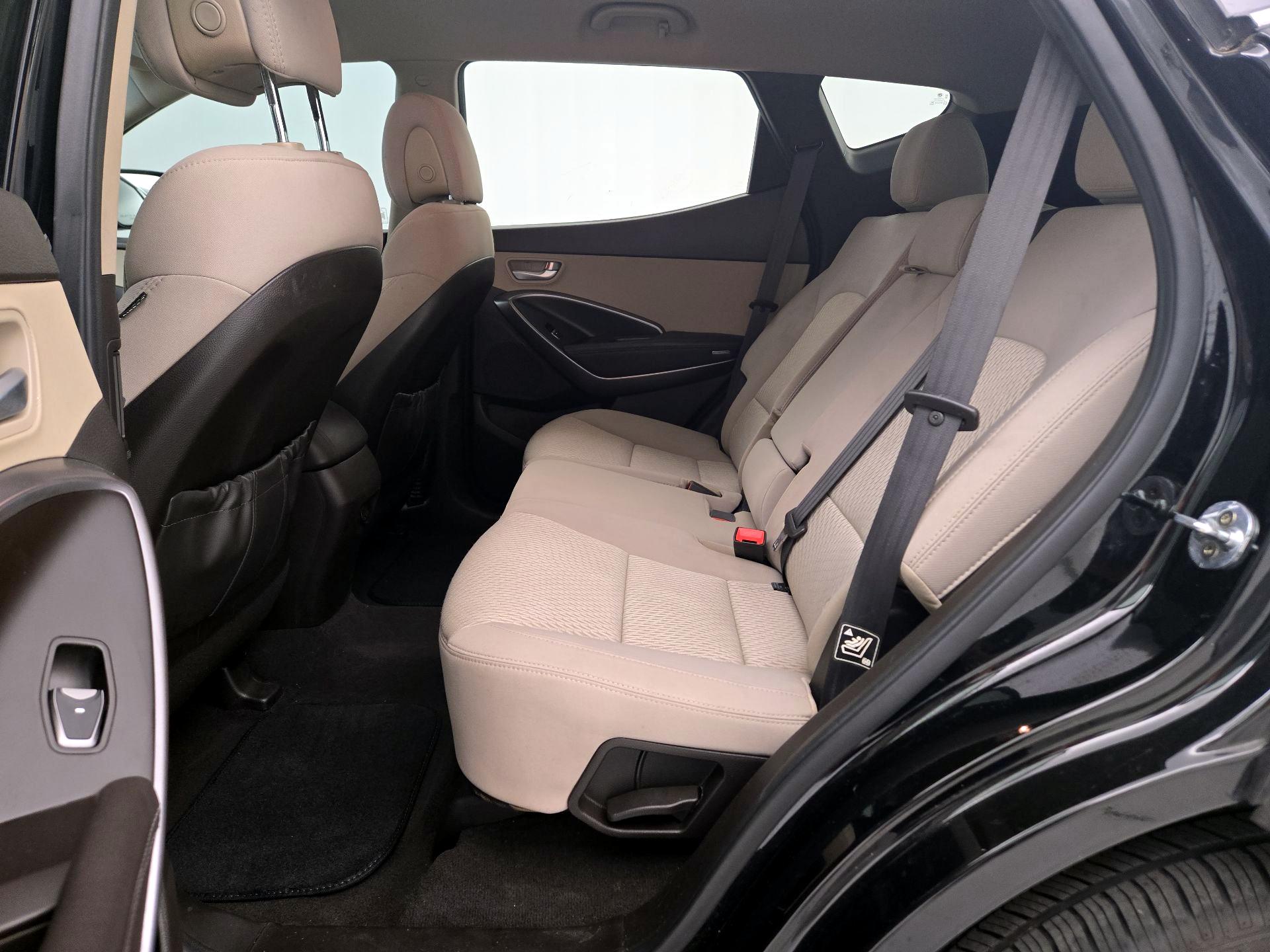 Thumbnail: 2017 Hyundai Santa Fe - 19