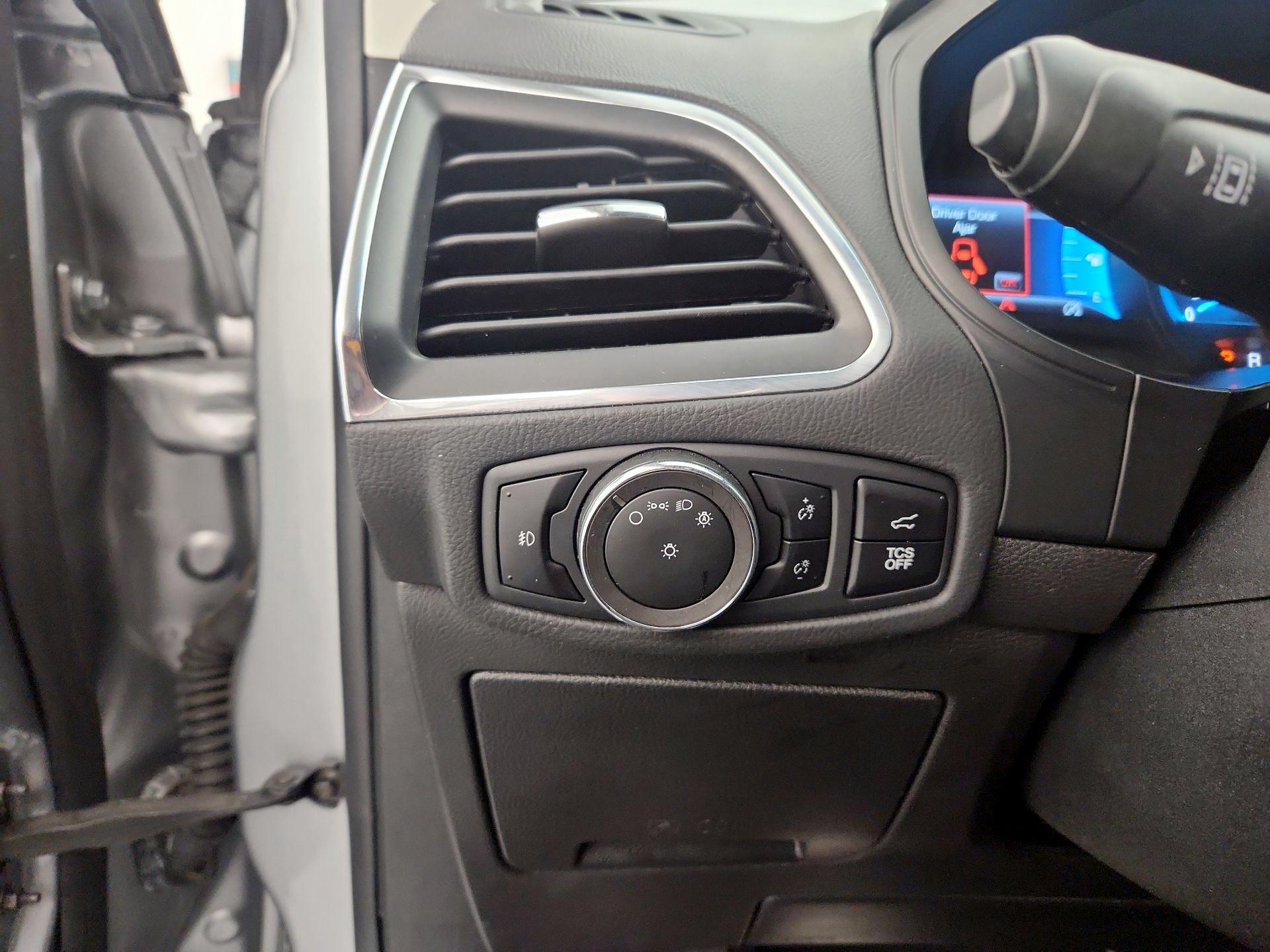 Thumbnail: 2023 Ford Edge - 13