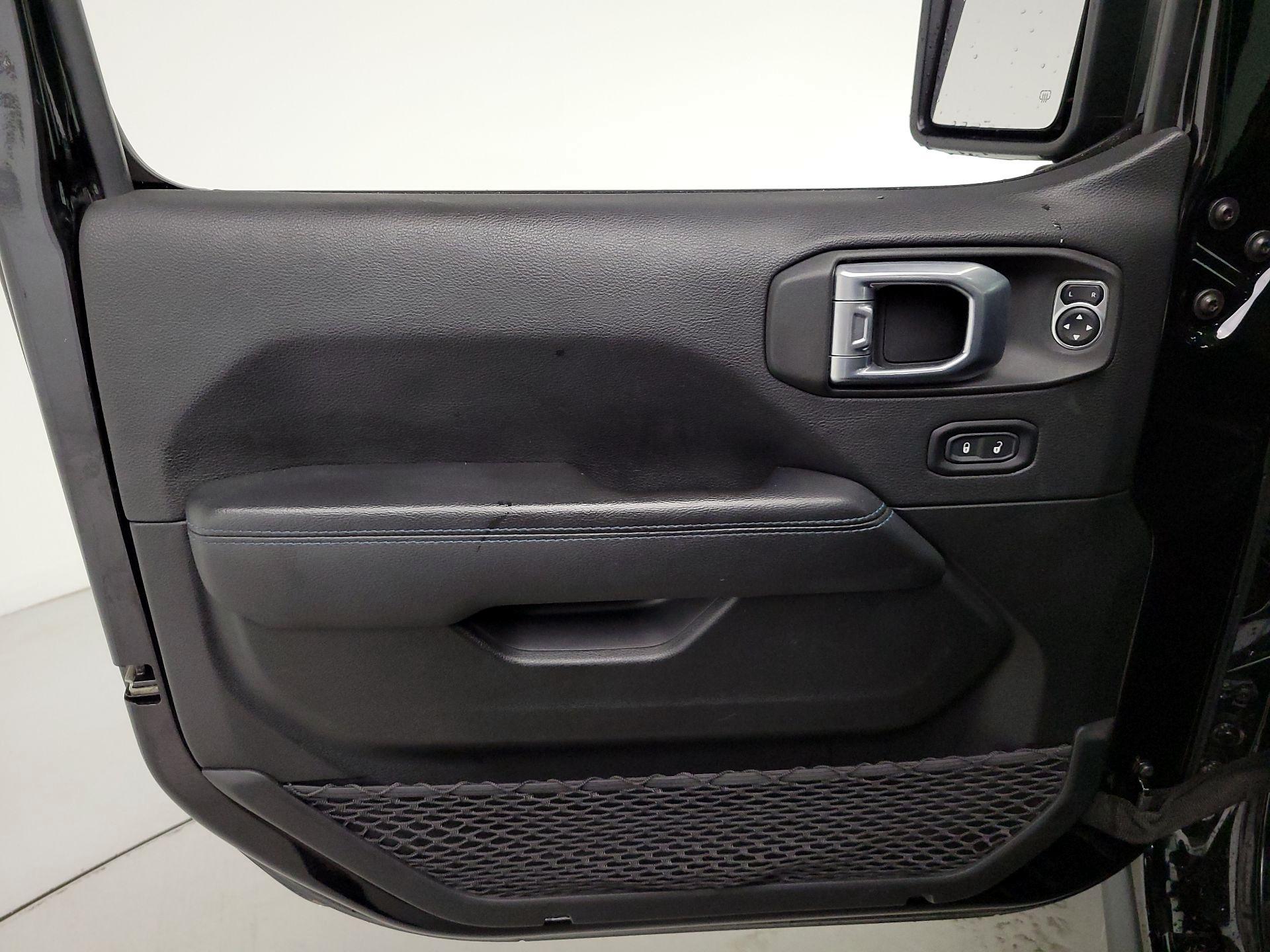 Thumbnail: 2021 Jeep Wrangler - 12