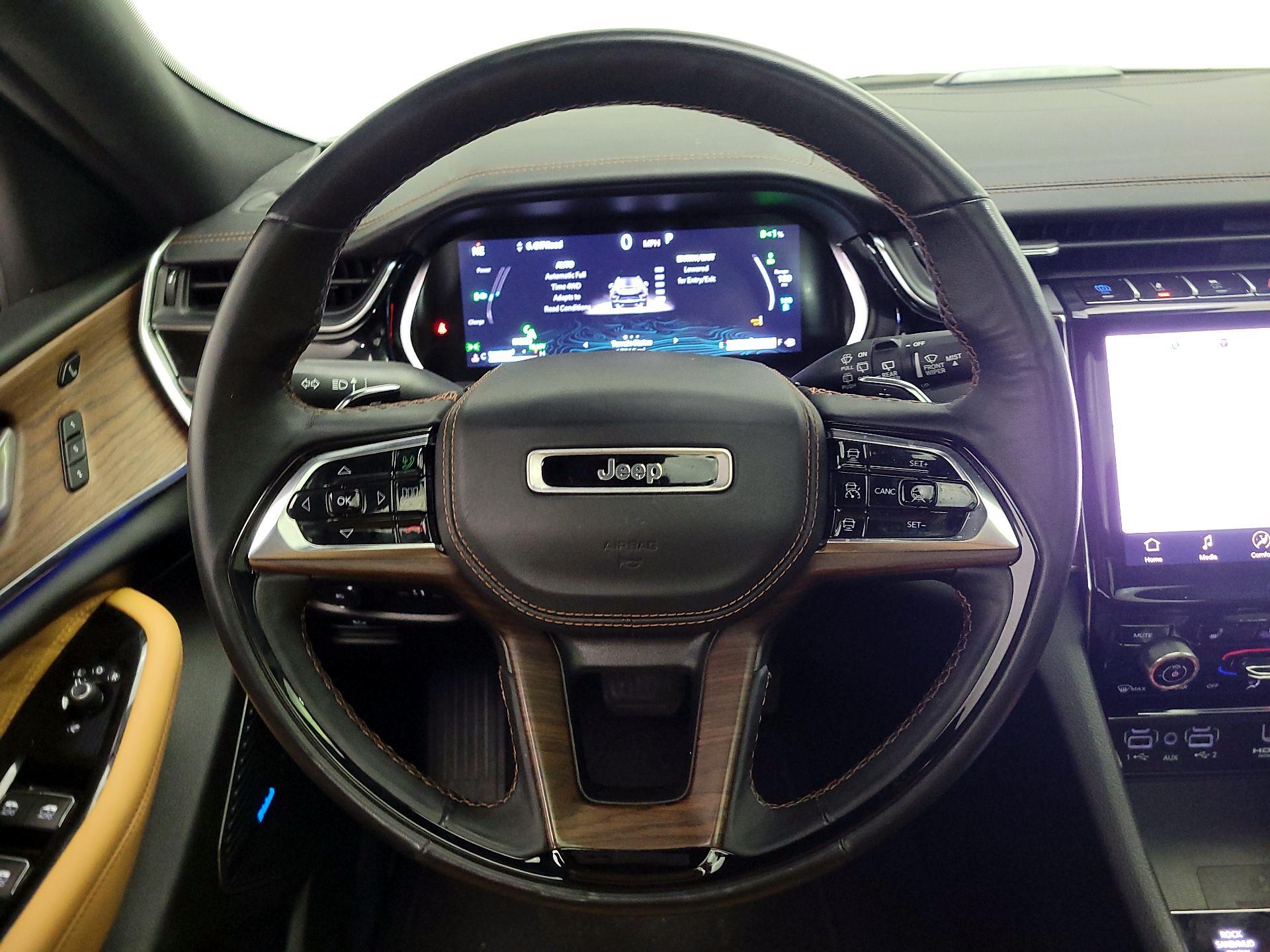 Thumbnail: 2022 Jeep Grand Cherokee - 10
