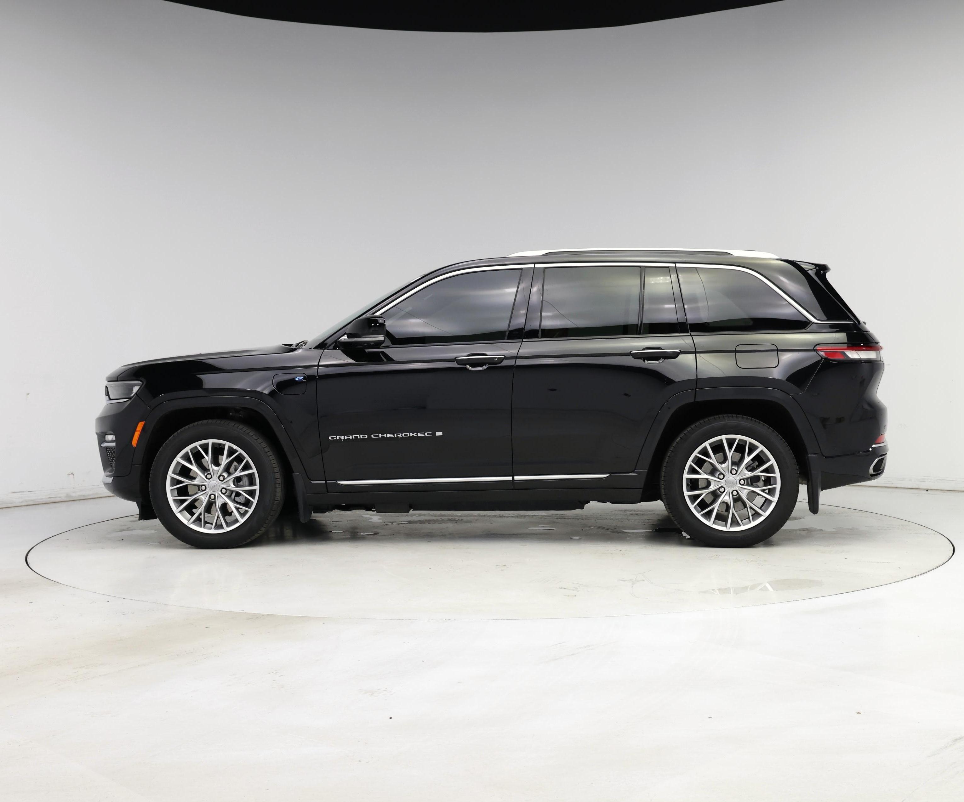 Thumbnail: 2022 Jeep Grand Cherokee - 3