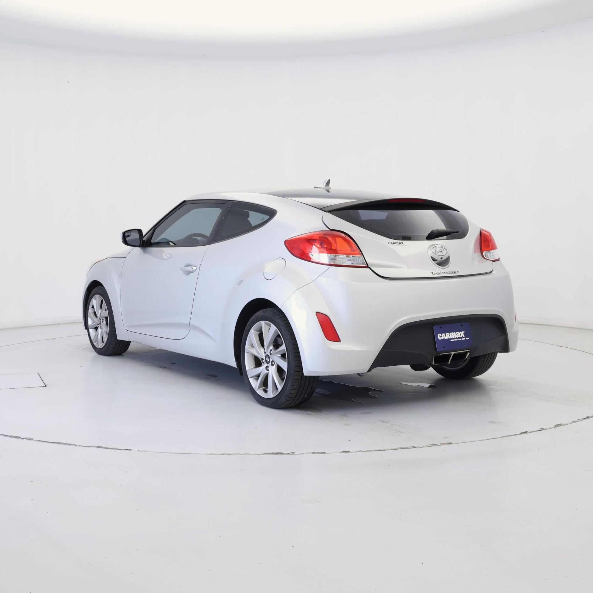Thumbnail: 2017 Hyundai Veloster - 2