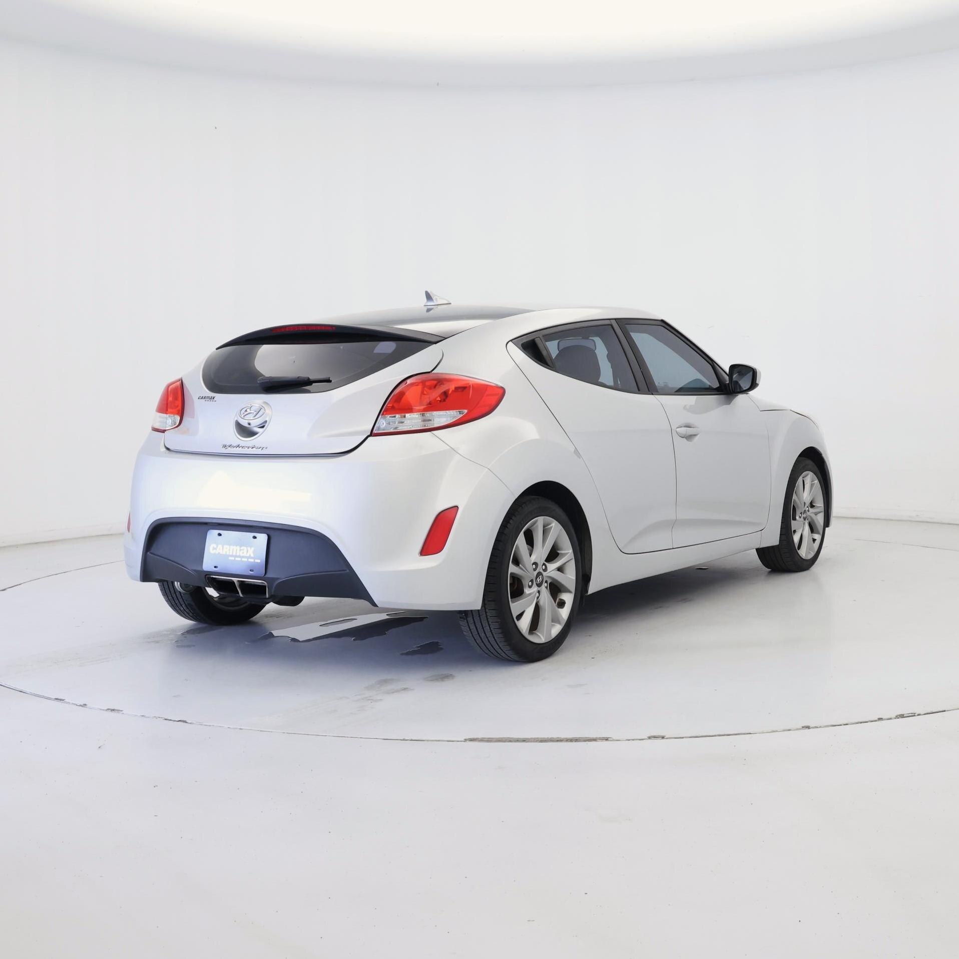 Thumbnail: 2017 Hyundai Veloster - 8