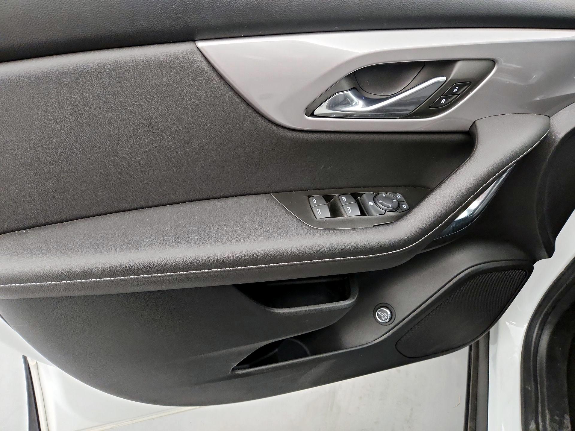 Thumbnail: 2023 Chevrolet Blazer - 12