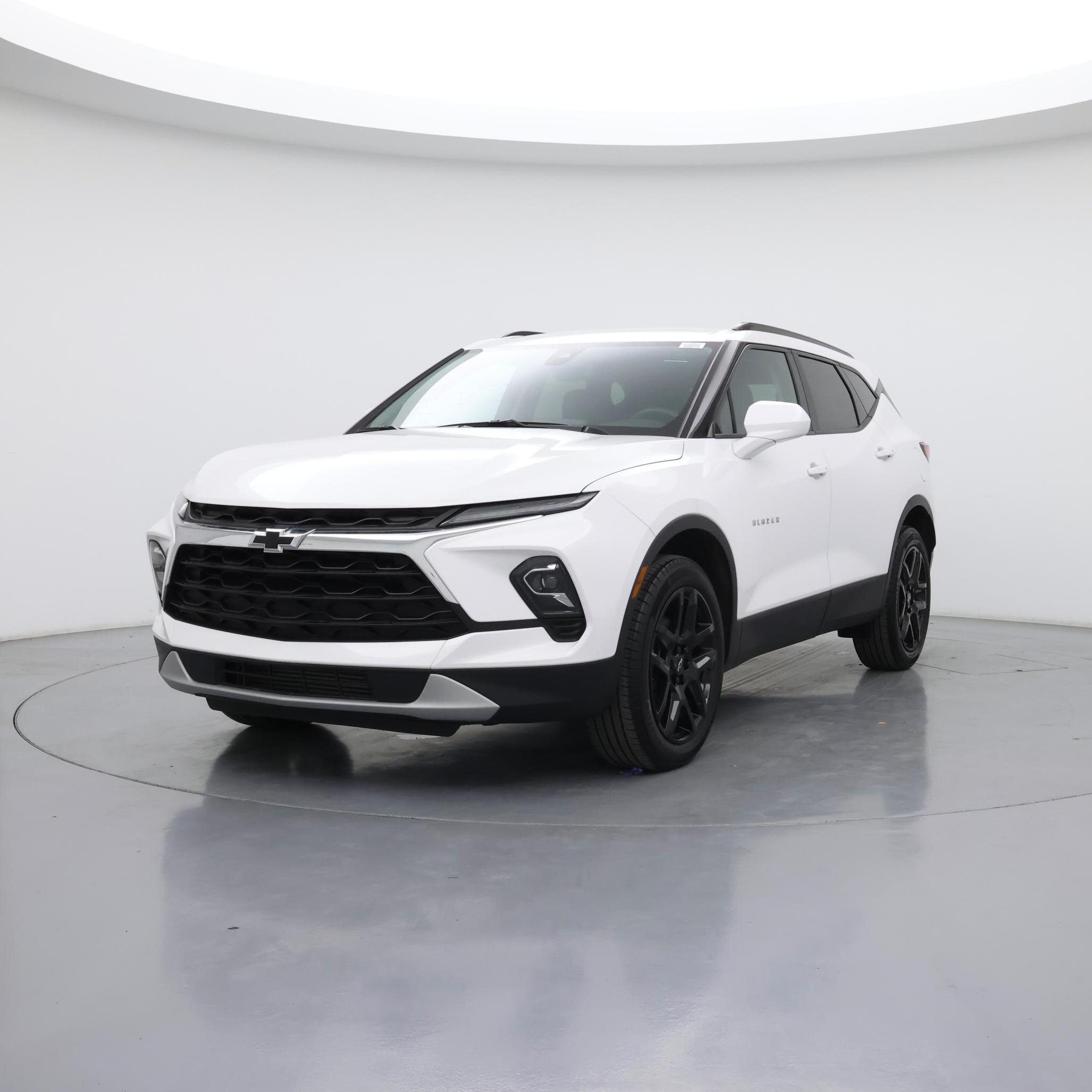 Thumbnail: 2023 Chevrolet Blazer - 4