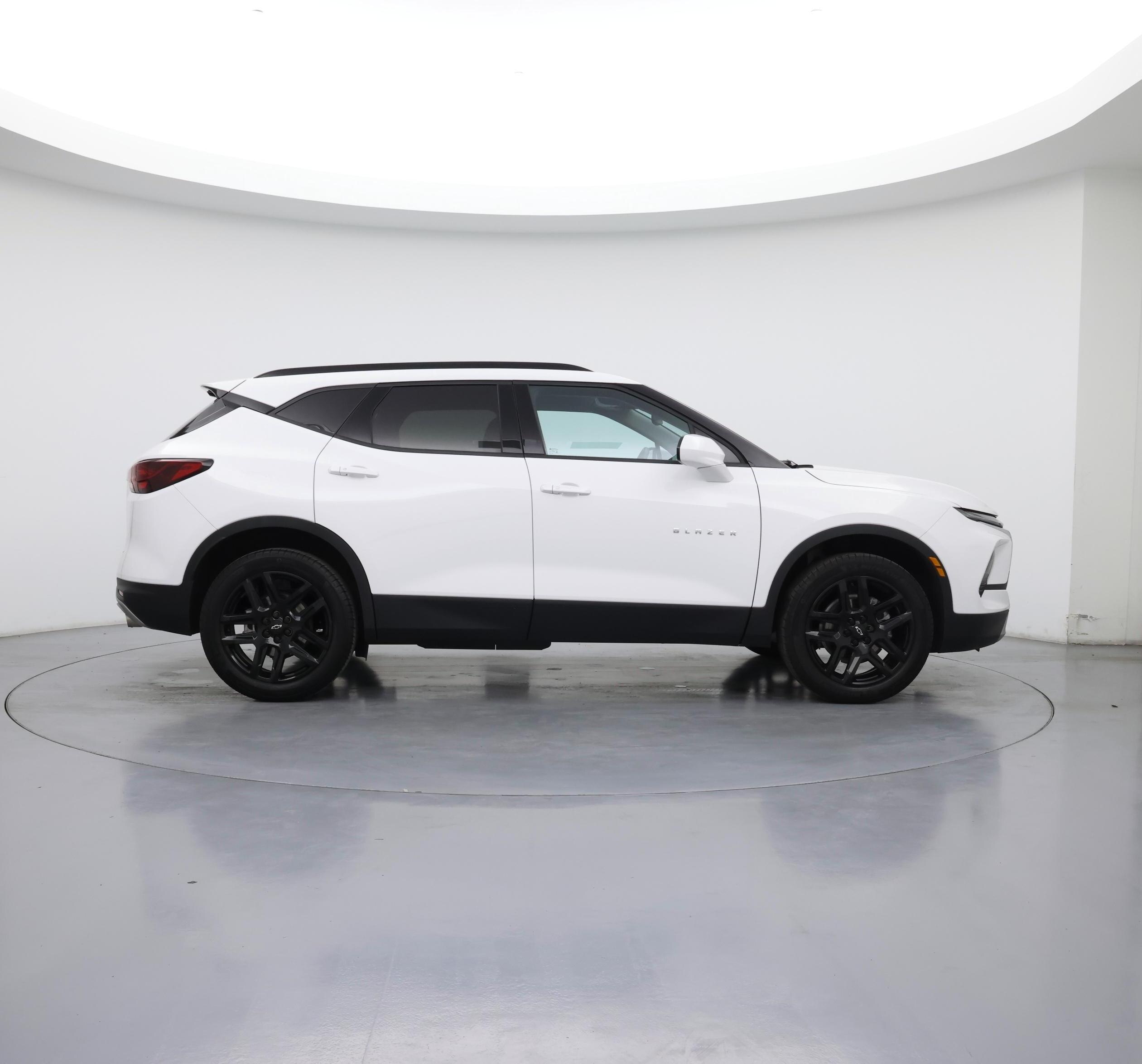 Thumbnail: 2023 Chevrolet Blazer - 7