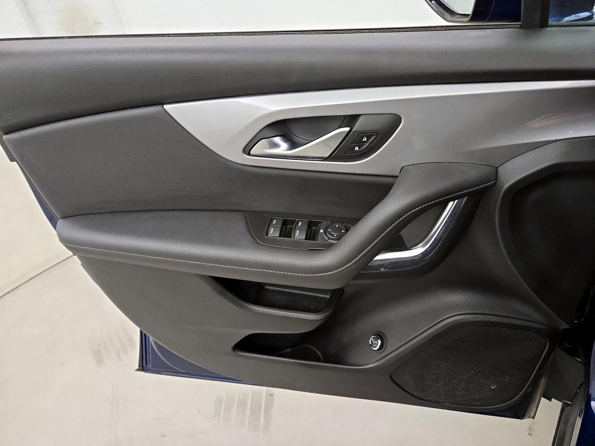 Thumbnail: 2022 Chevrolet Blazer - 12